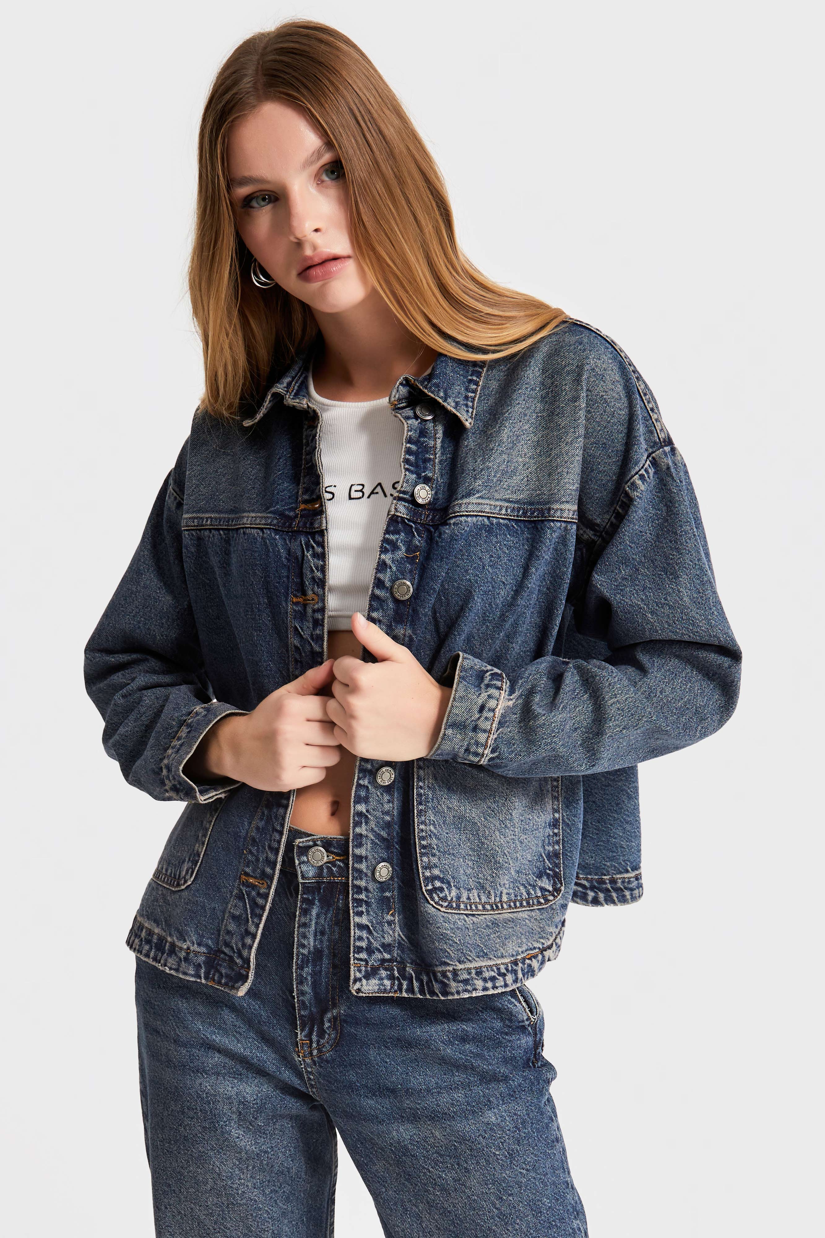Women's T.Jeans Color Oversize Denim Jacket with Pockets