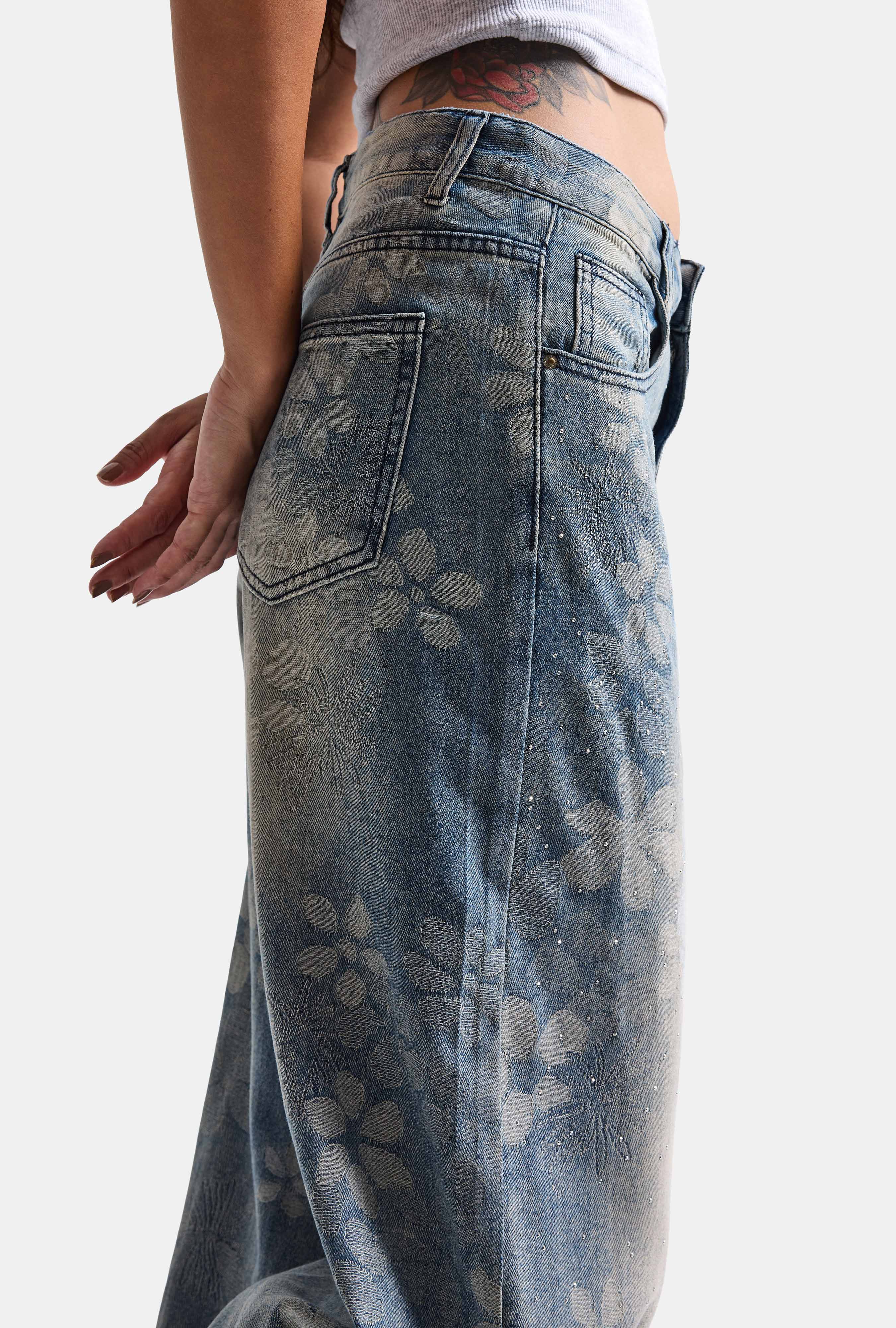 Kadın Mavi Baggy Fit T12T Özel Desenli Kumaş Parlak Taşlı Tasarım Denim Jean