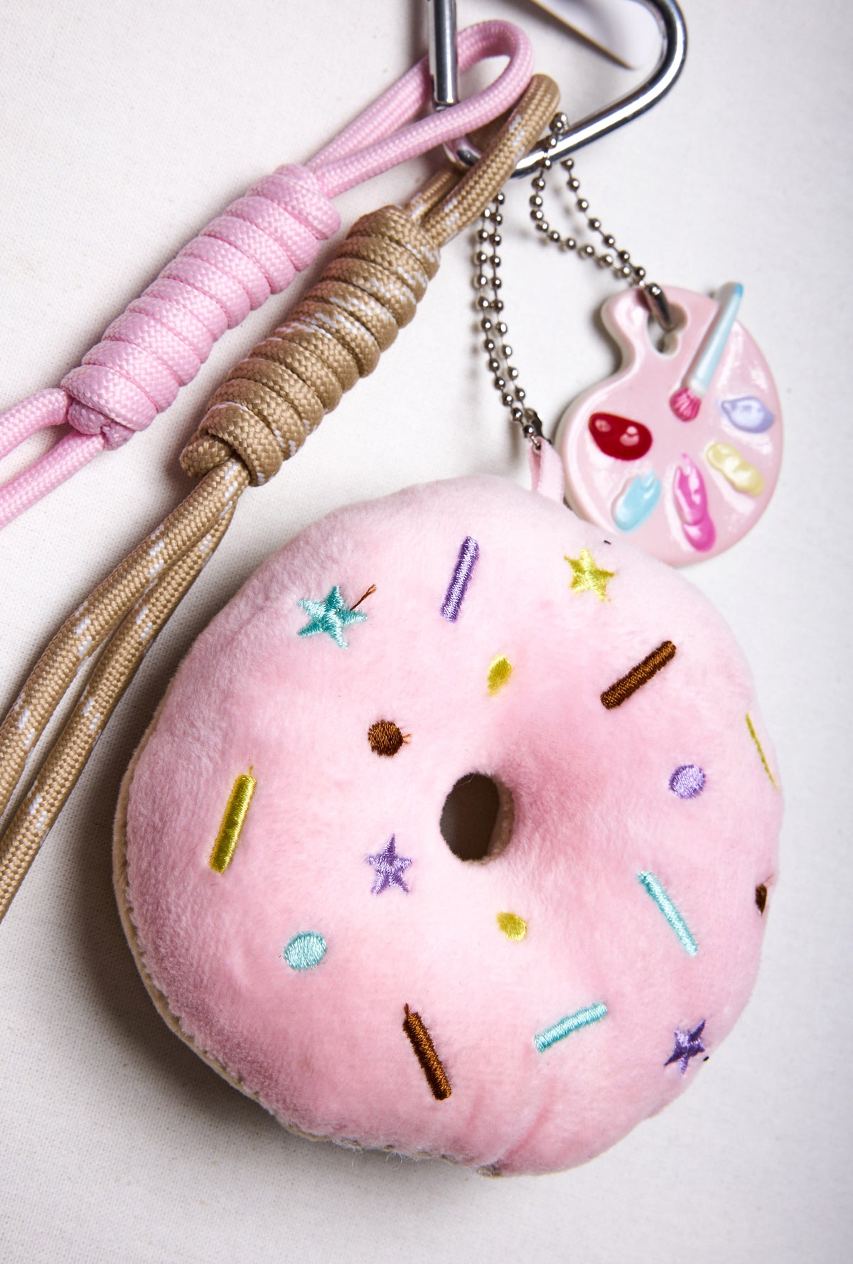 Pembe Donut Detaylı Çoklu Charm Anahtarlık Çanta Kıyafet ve Telefon Aksesuarı