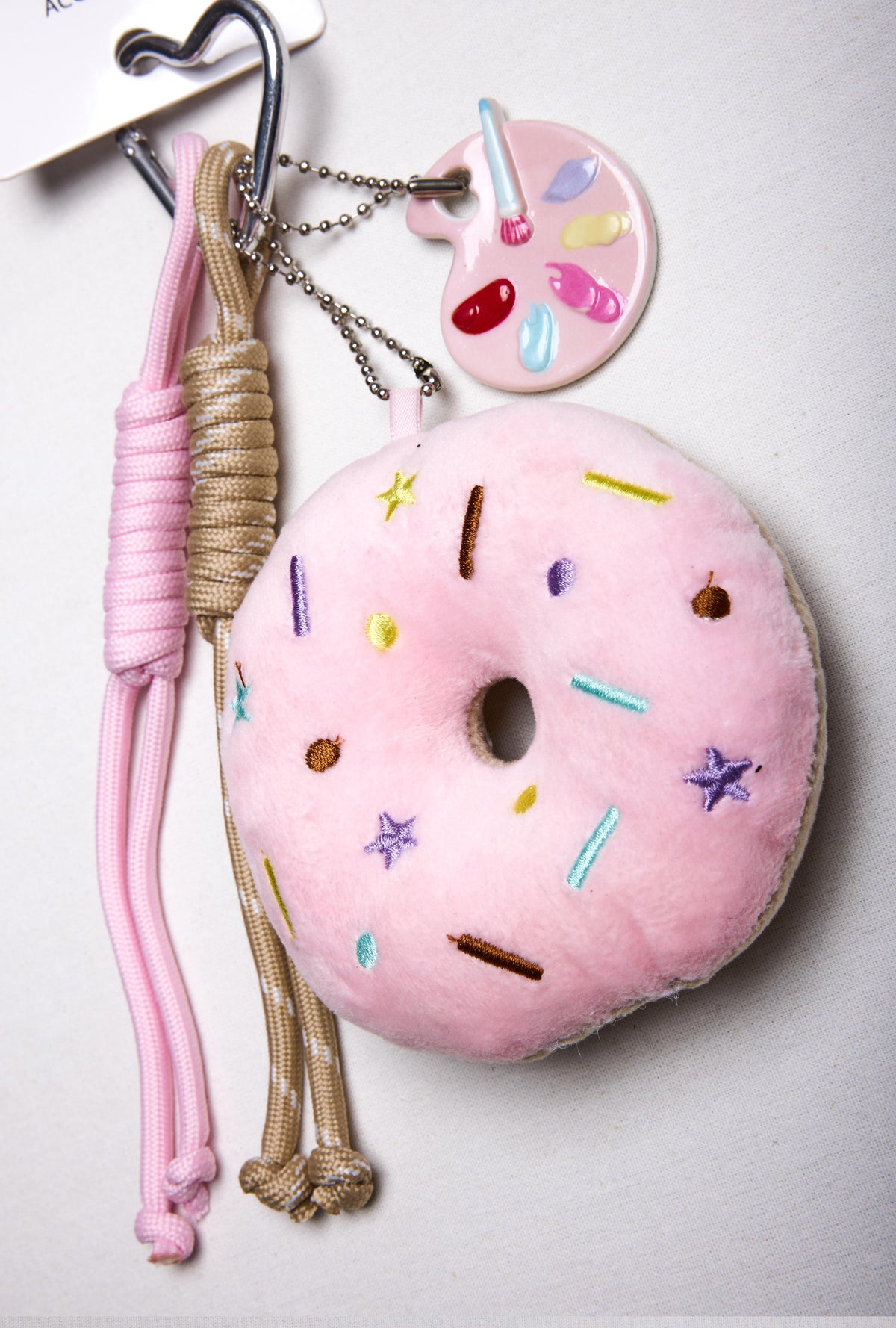 Pembe Donut Detaylı Çoklu Charm Anahtarlık Çanta Kıyafet ve Telefon Aksesuarı