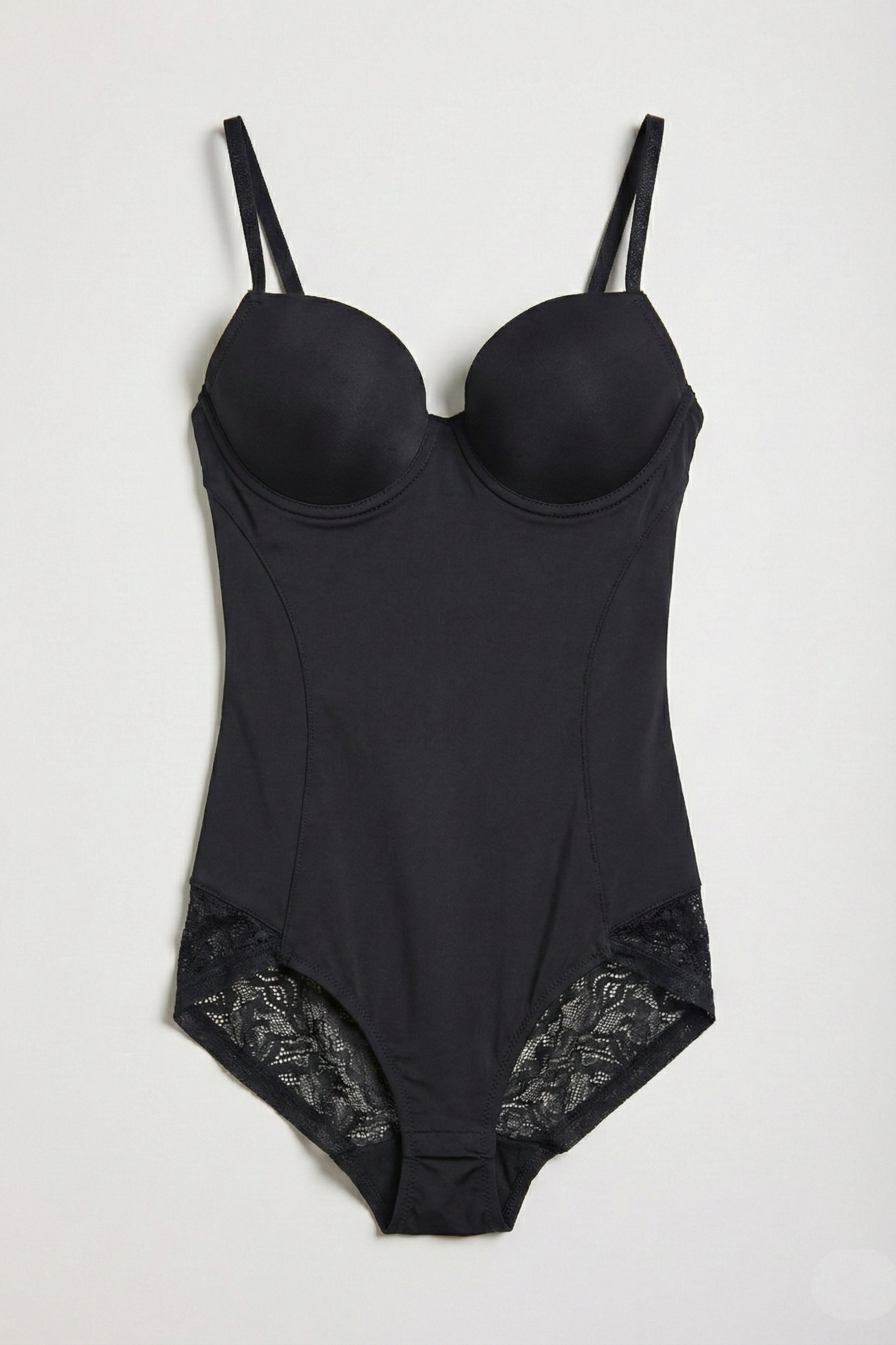 Kadın Siyah w5 Çıtçıtlı Toparlayıcı Dantel Detaylı Destekli Cup Tasarım Askılı Body