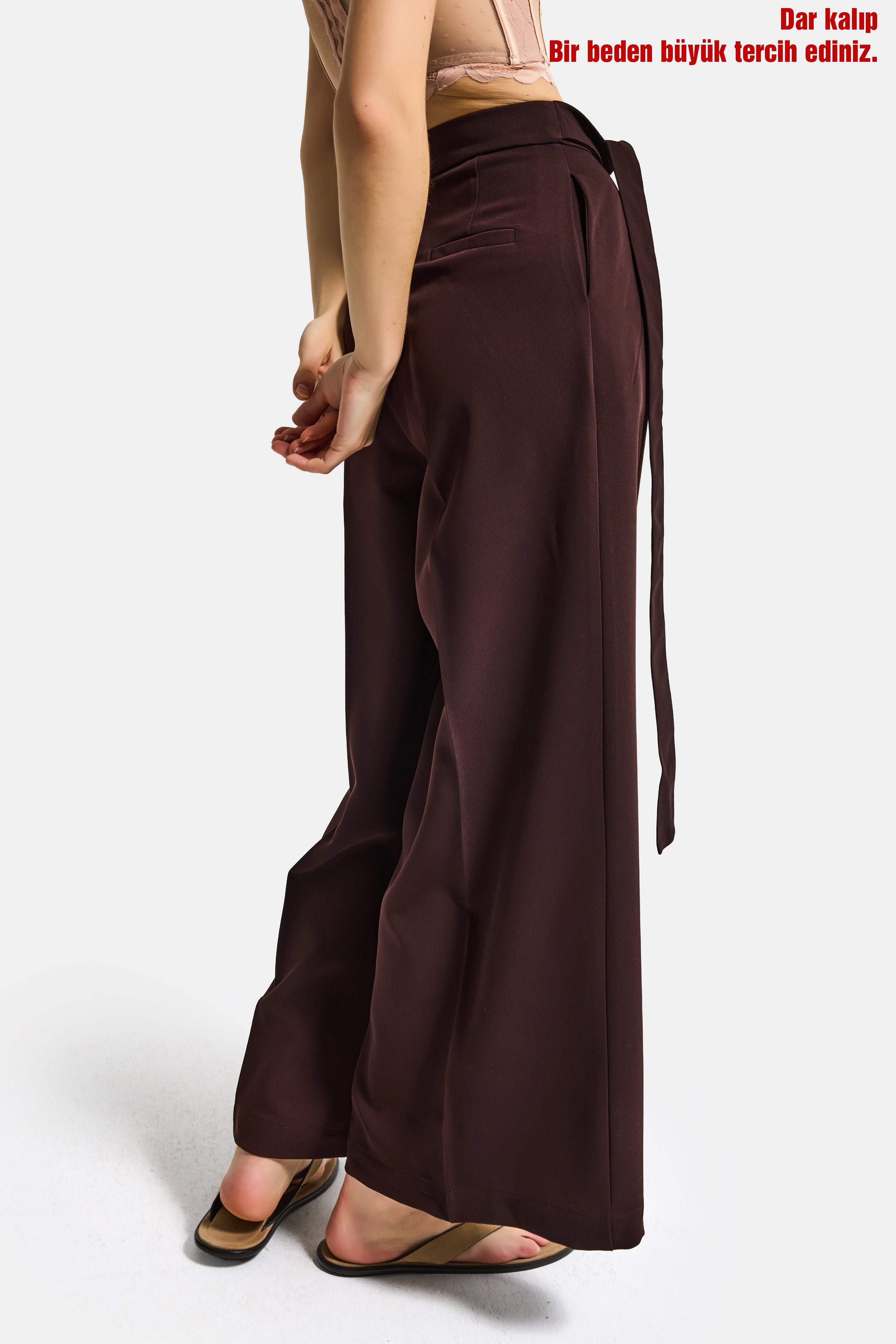 Kadın Acı Kahve w5 Palazzo Fit Özel Kumaş Kemer Detaylı Tasarım Pantolon