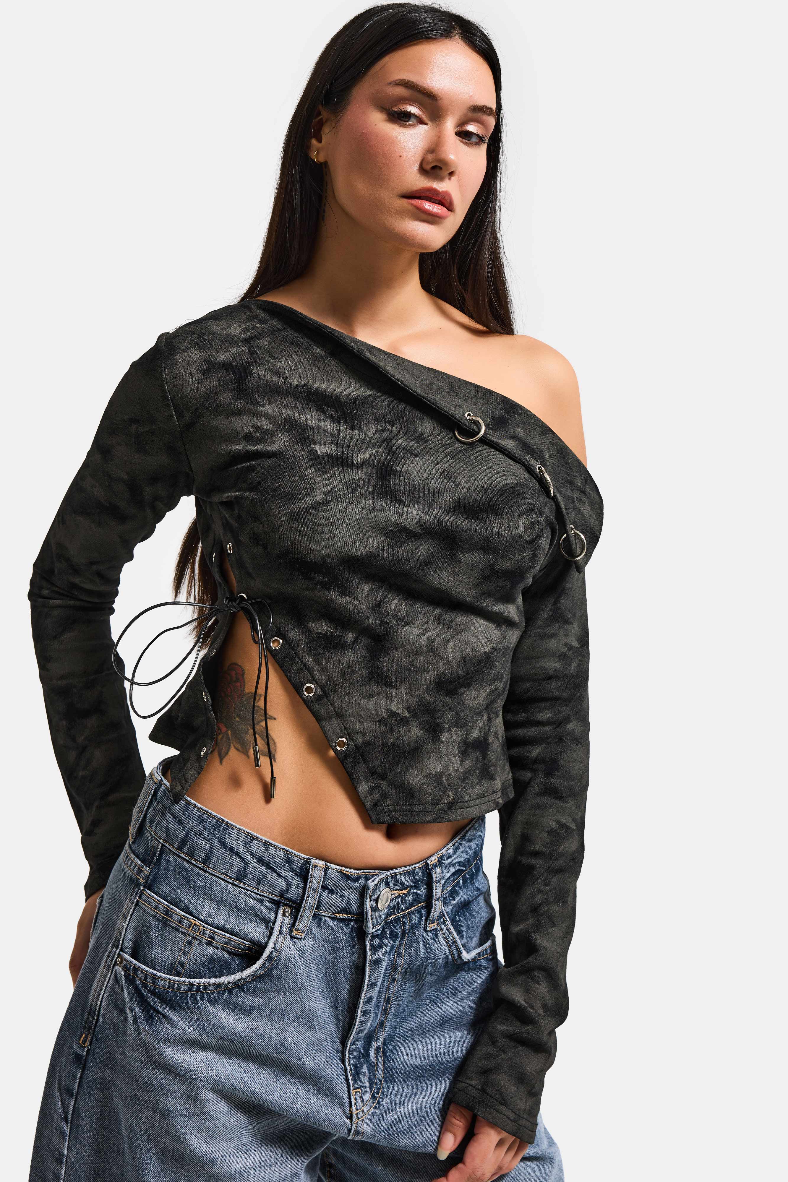 Kadın Siyah w5 Asimetrik Kesim Tek Omuz Açık Özel Tasarım Crop Top