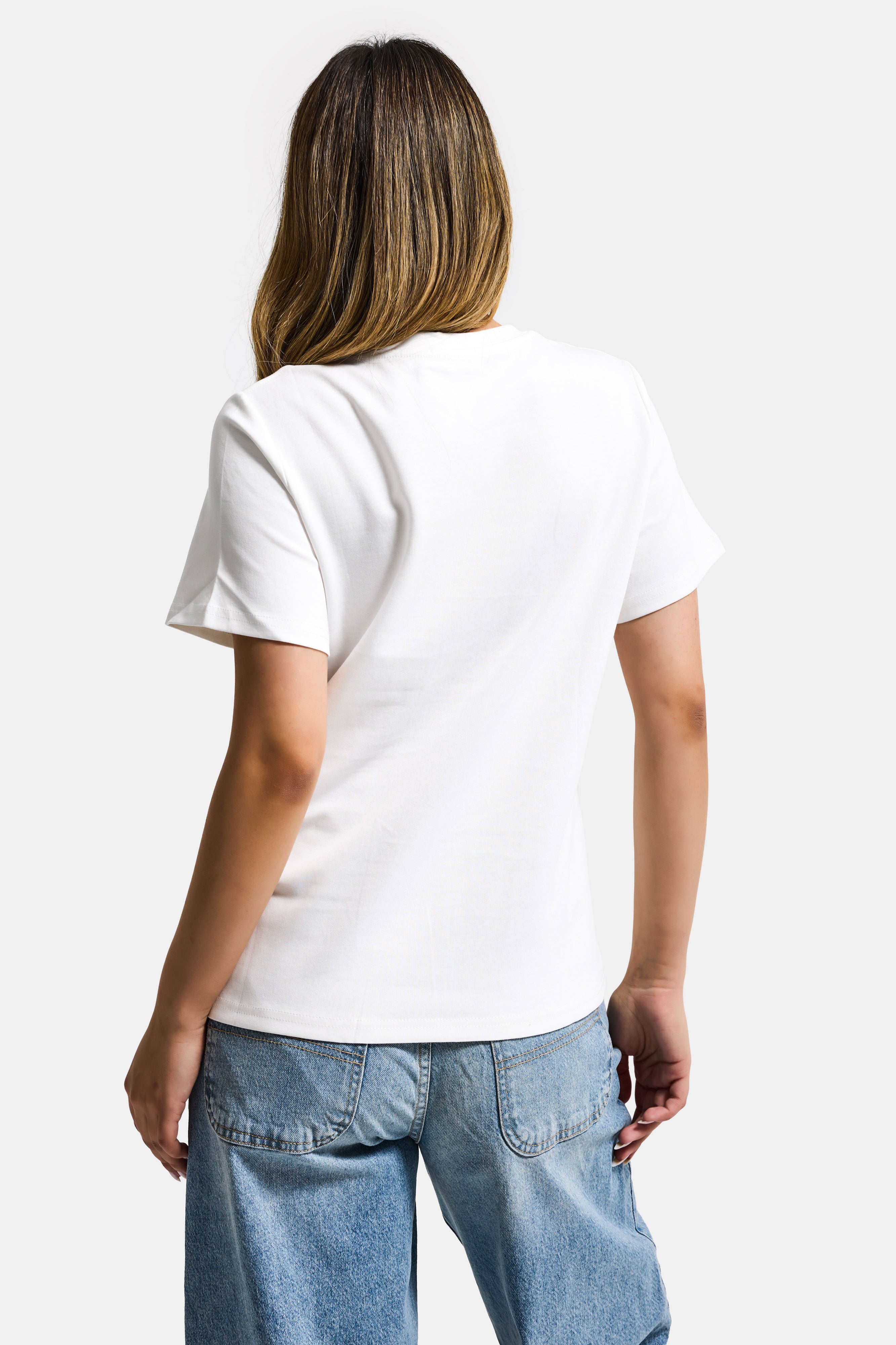 Kadın Beyaz Renk w5 Nakış Detaylı Oversize Tasarım T-Shirt