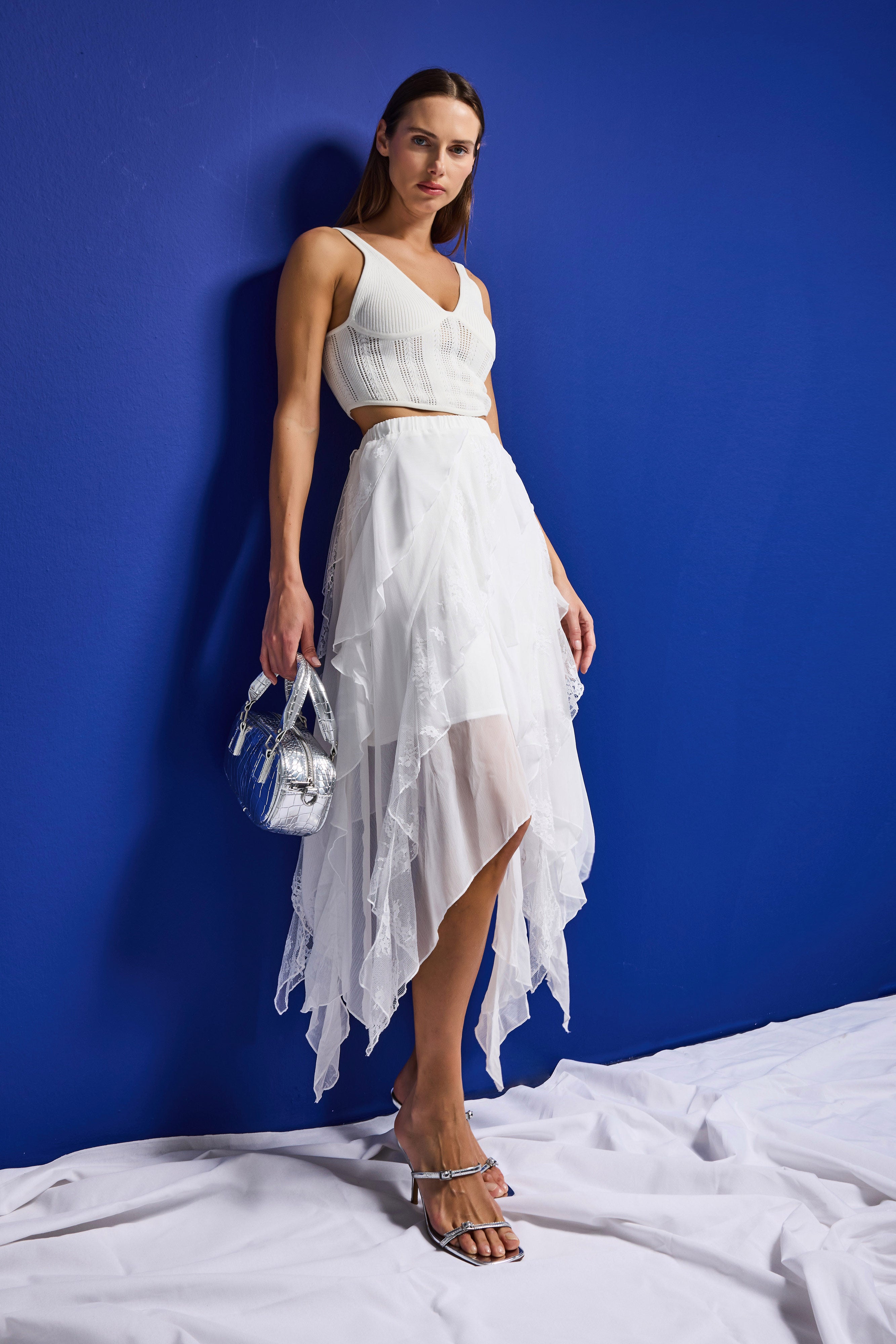 Kadın Beyaz w5 Asimetrik Kesim Dantel Tül Detaylı Özel Tasarım Etek