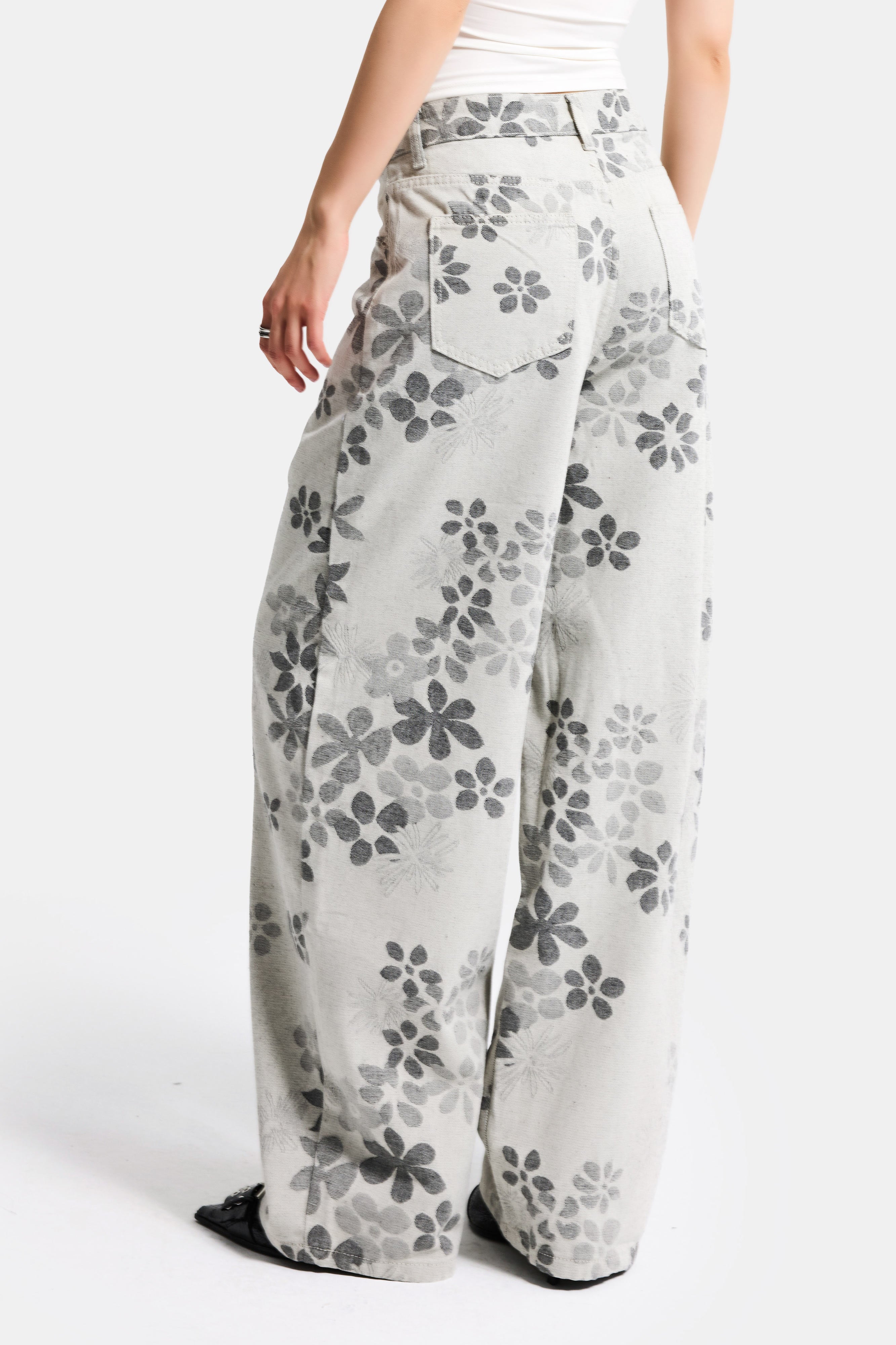 Kadın Gri Çiçekli w5 Özel Kumaş Tasarım Denim Jean