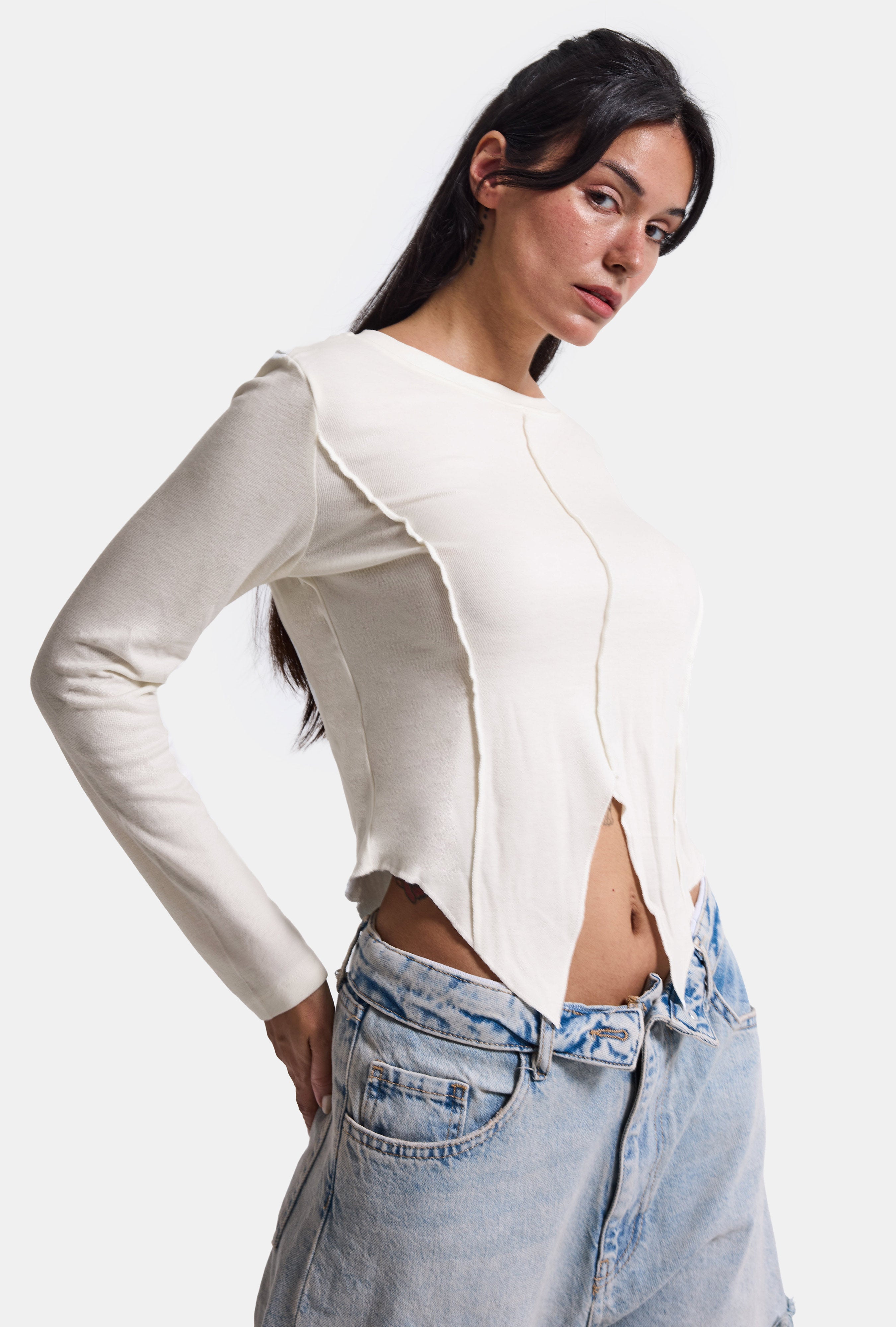 Kadın Ekru Renk w5 Asimetrik Kesim Crop Fit Tasarım Body