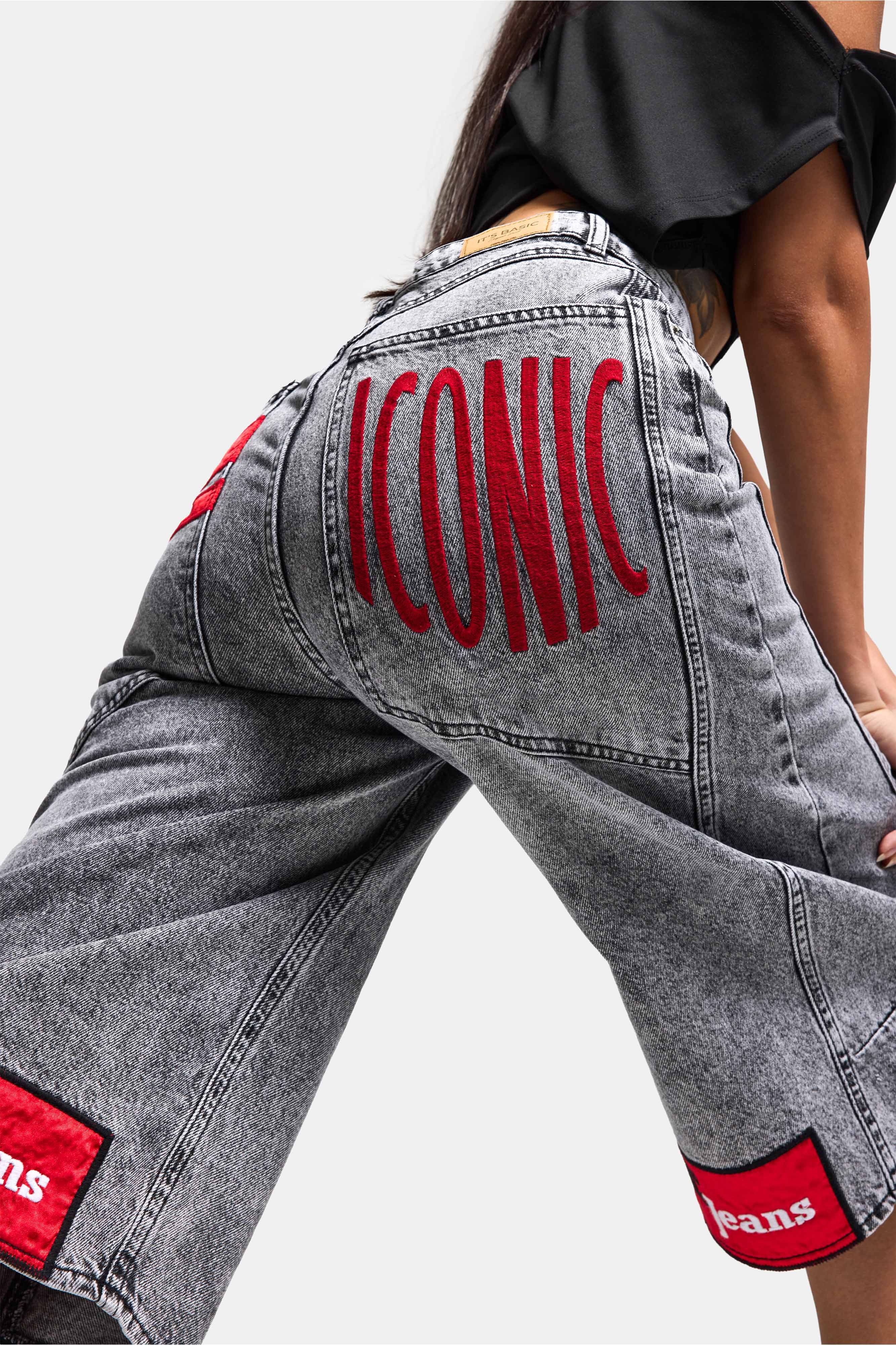 Kadın Gri Renk 4s6-13 Mega Baggy Fit Paça ve Cep Detaylı Özel Tasarım Denim Şort