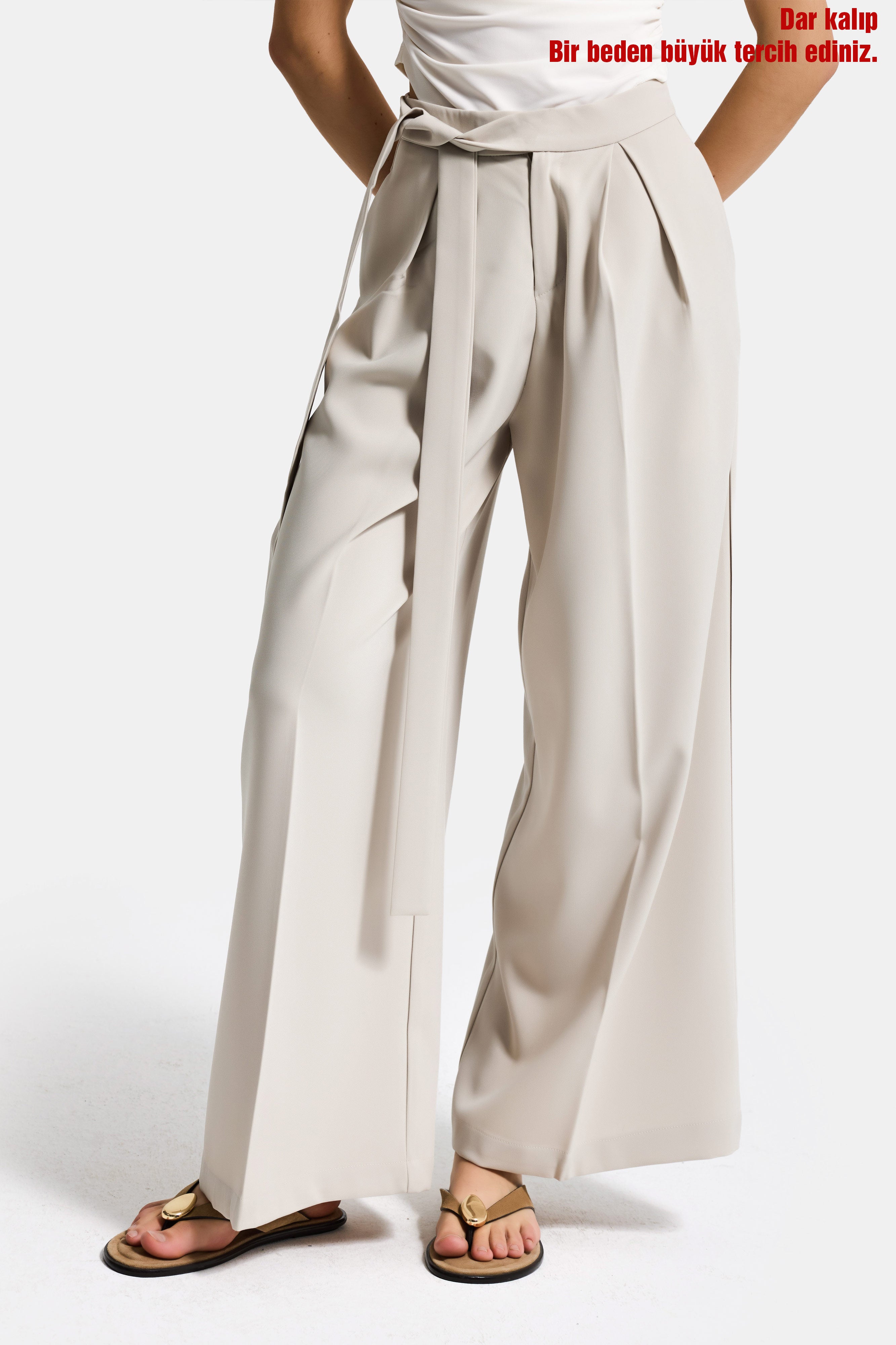 Kadın Ekru Bej w5 Palazzo Fit Özel Kumaş Kemer Detaylı Tasarım Pantolon