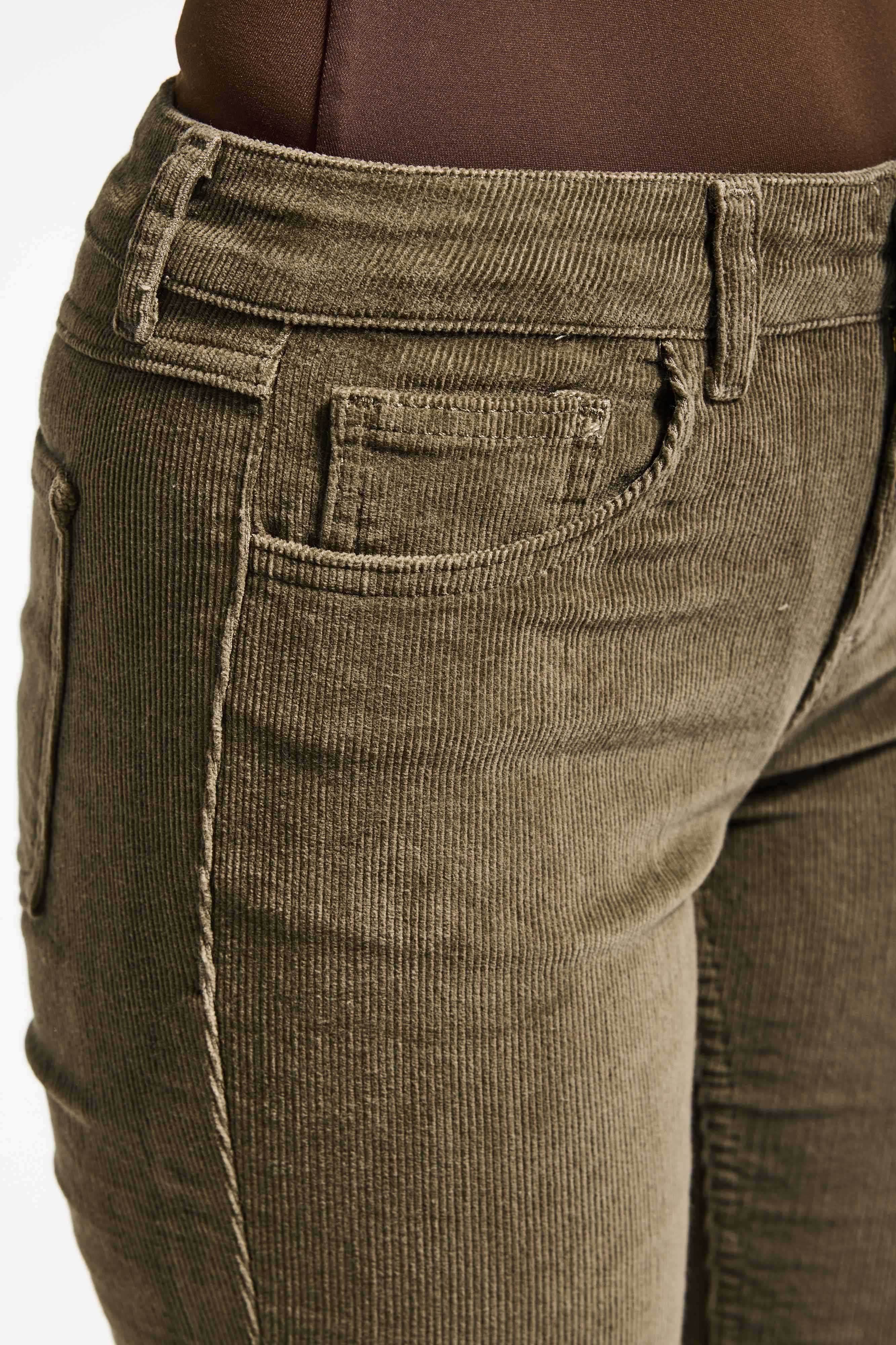 Kadın Haki Renk 26w5-82 Low Waist Flare Fit İnce Fitilli Velvet Kadife Kumaş Pantolon