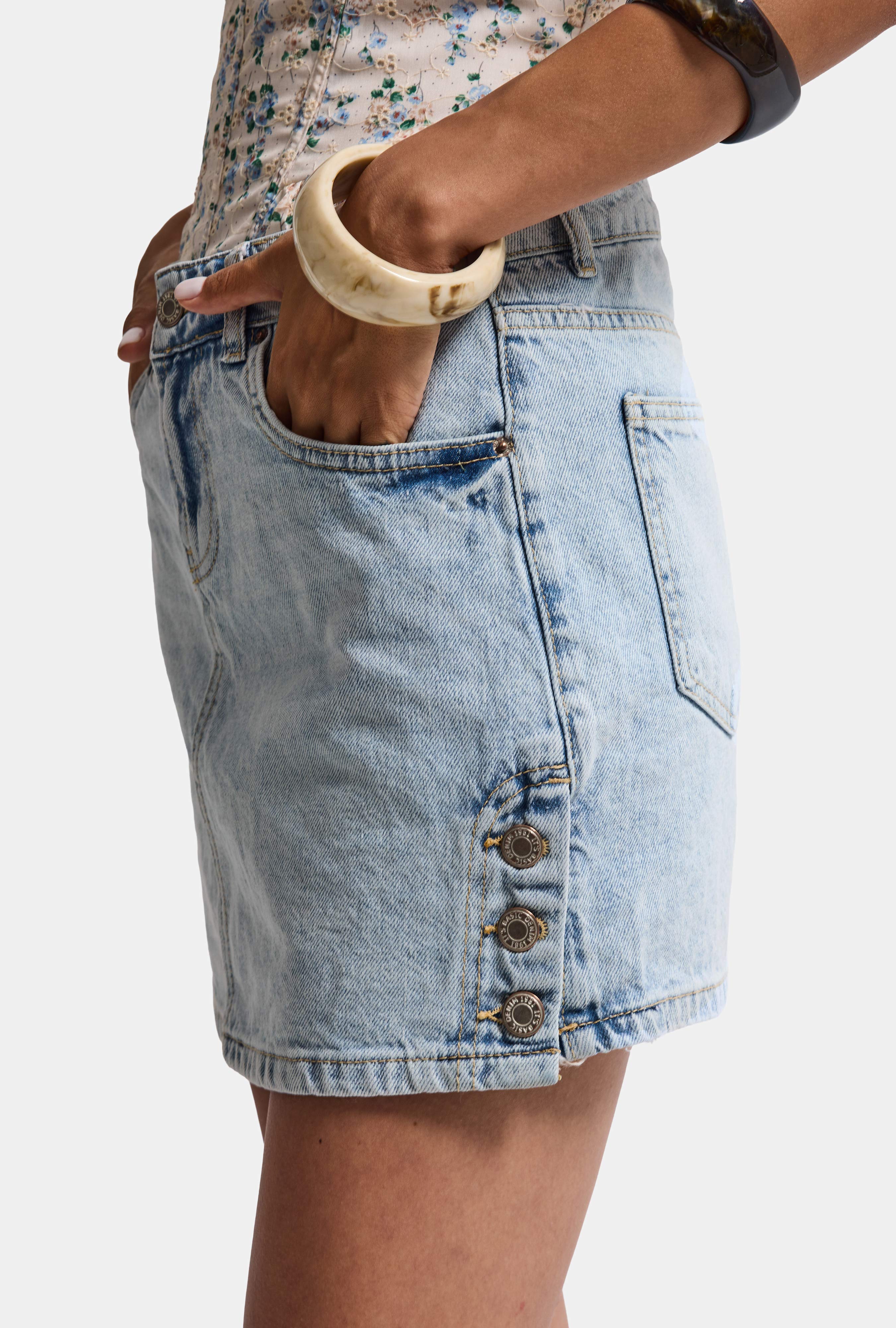 Women's Tint Jeans Color 2s6-3 Mini Size Side Buttoned Denim Skirt