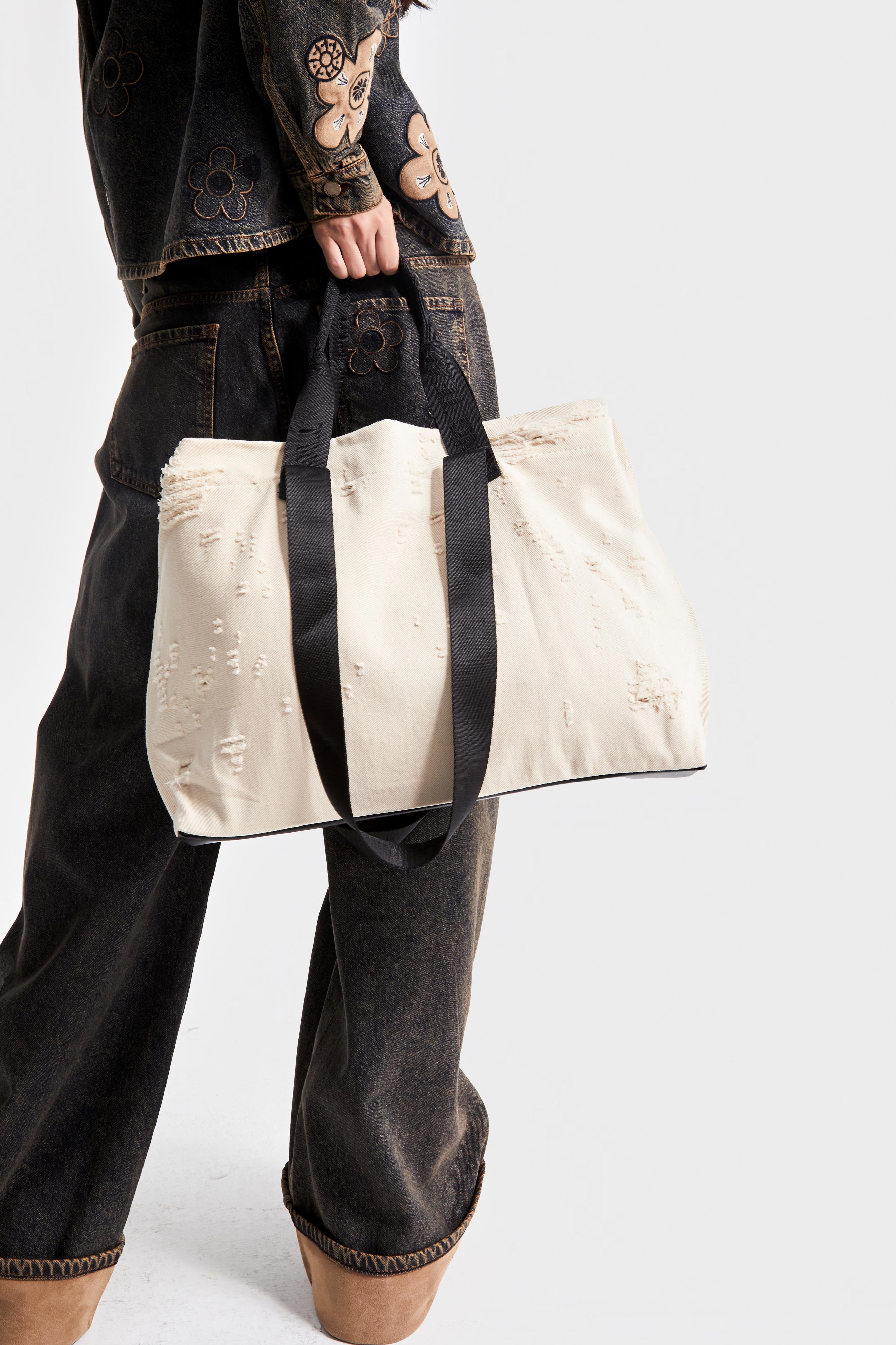 Bej Renk Denim Kumaş Yıpratma Detaylı El ve Omuz Askılı Tasarım Çanta