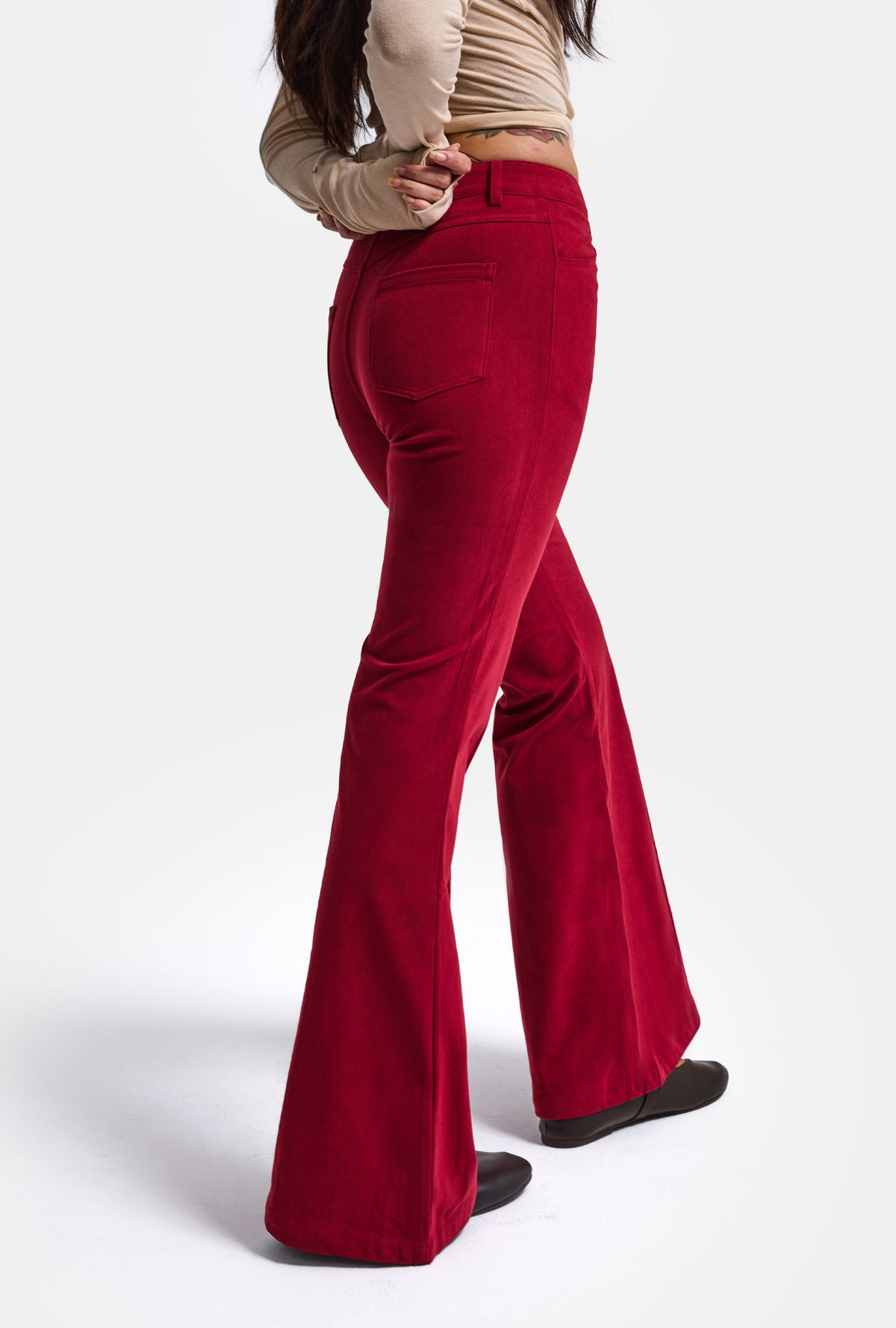 Kadın Bordo Flare Fit Pürüzsüz Dokulu Esnek Velvet Kadife Kumaş Pantolon