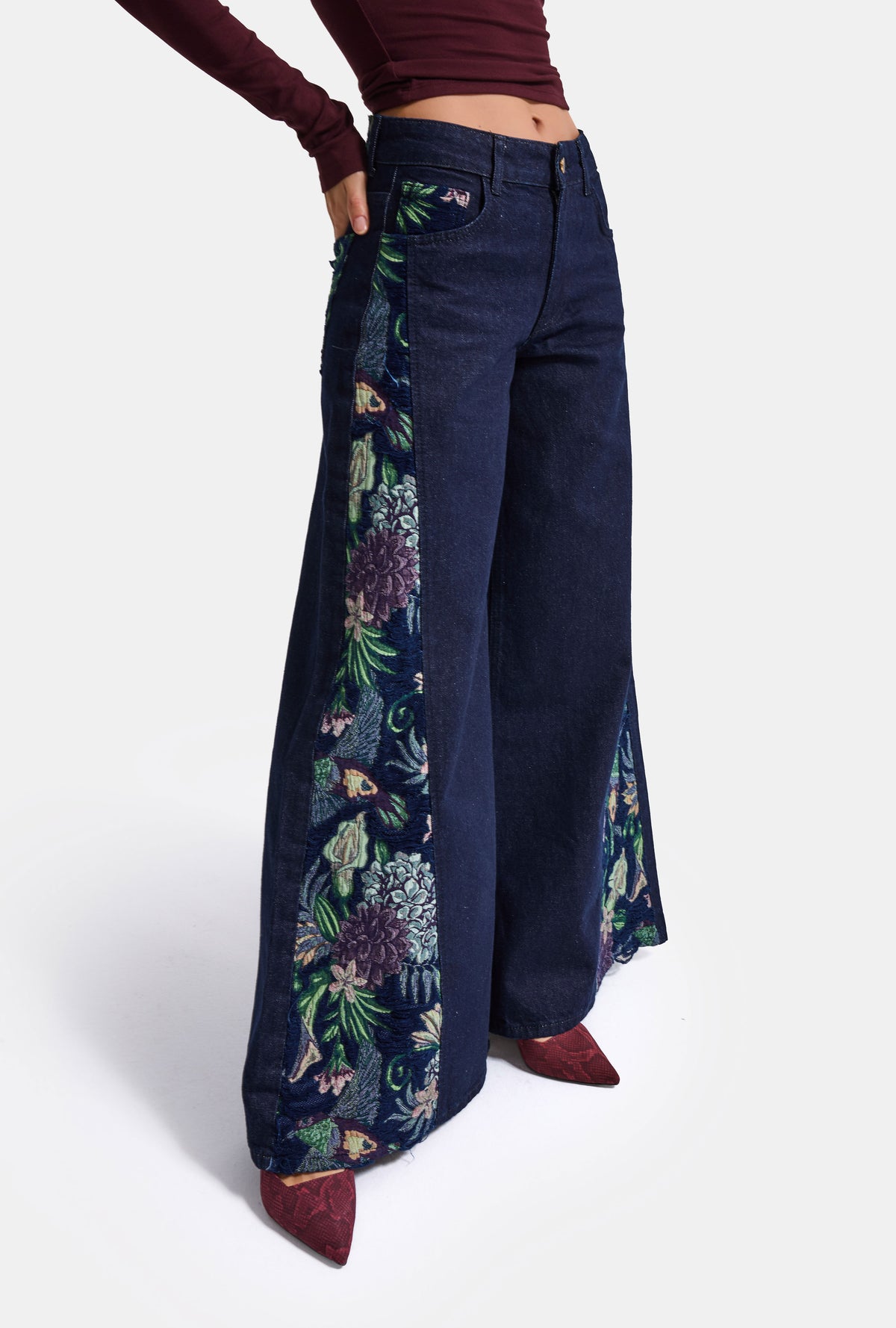 Kadın 19w6-33 Elephant Leg Fit Blossom Nakış Tasarım Denim Jean