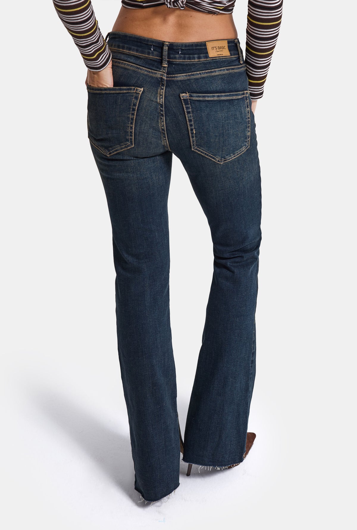 Kadın 2w6-8 Slim Flare Fit Yırtmaçlı Paça Denim Jean