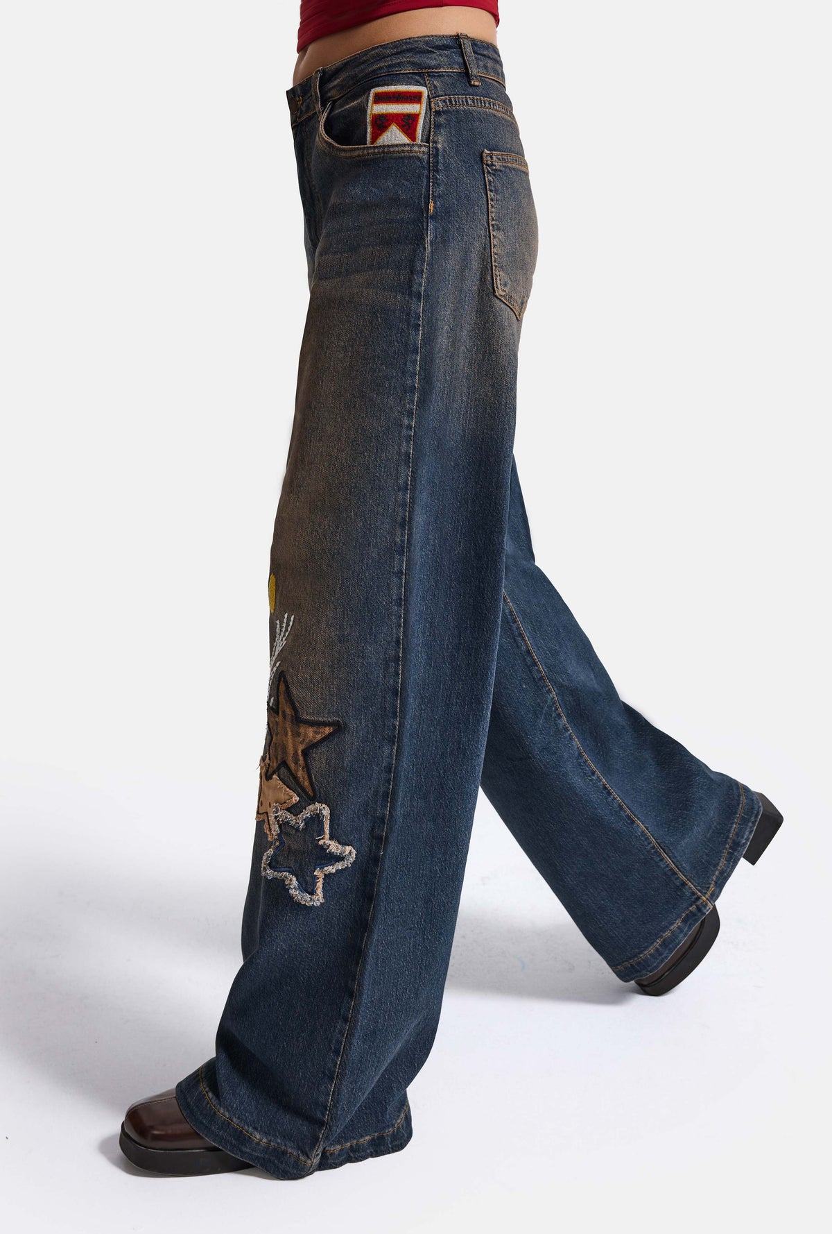 Kadın 2w6-8 Wide Leg Nakış ve Arma Detaylı Özel Tasarım Denim Jean