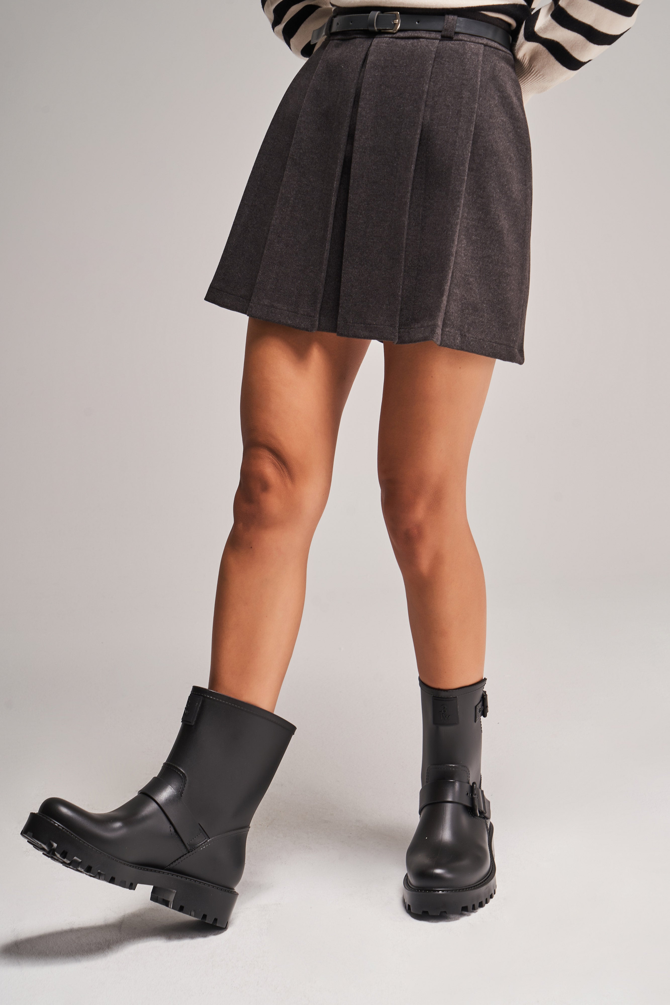 Women's Anthracite Color Cashmere Fabric Belted Pleated Mini Skirt