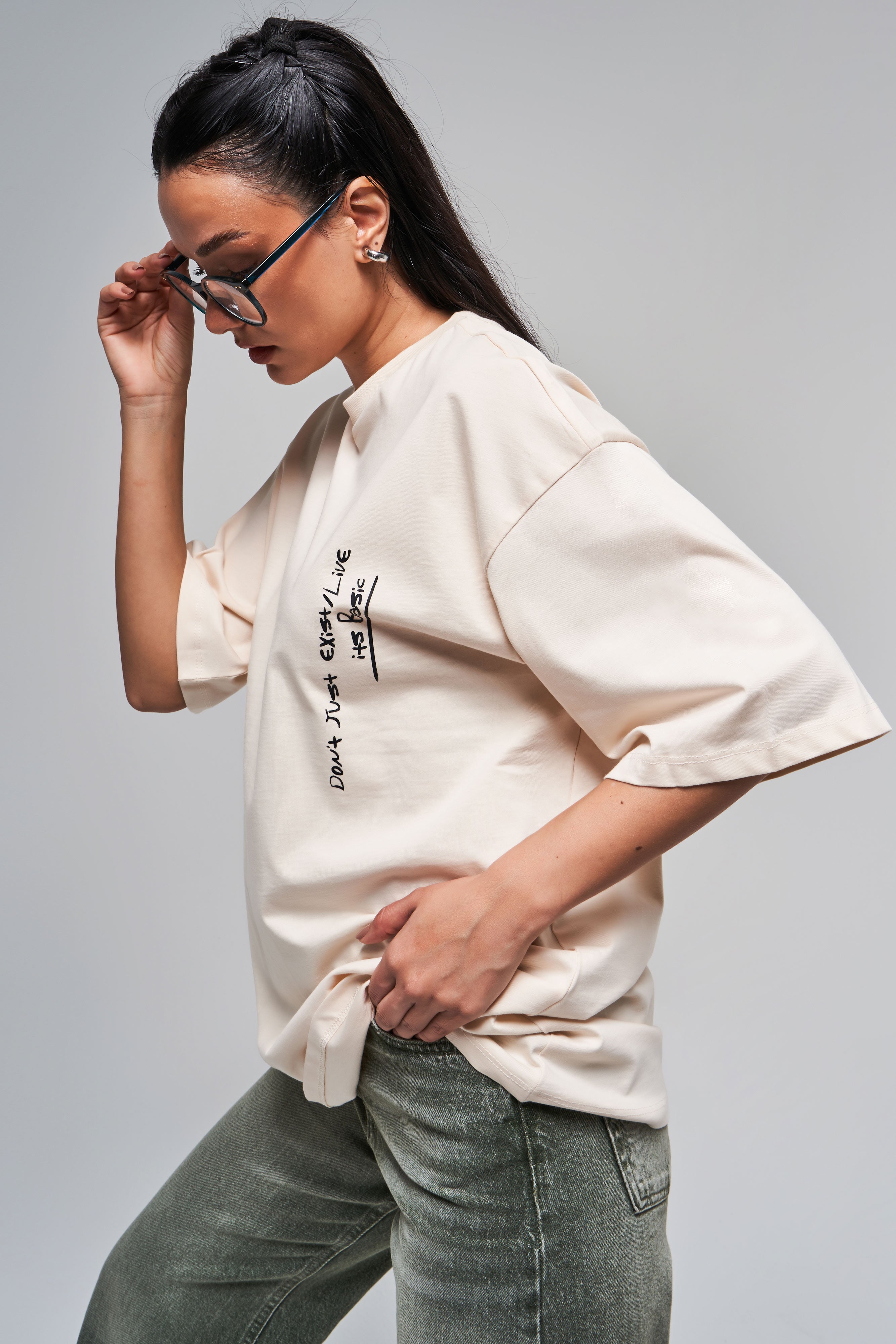 Kadın Bej Renk s5-105 Oversize Baskılı Bol Kesim %100 Pamuklu T-Shirt