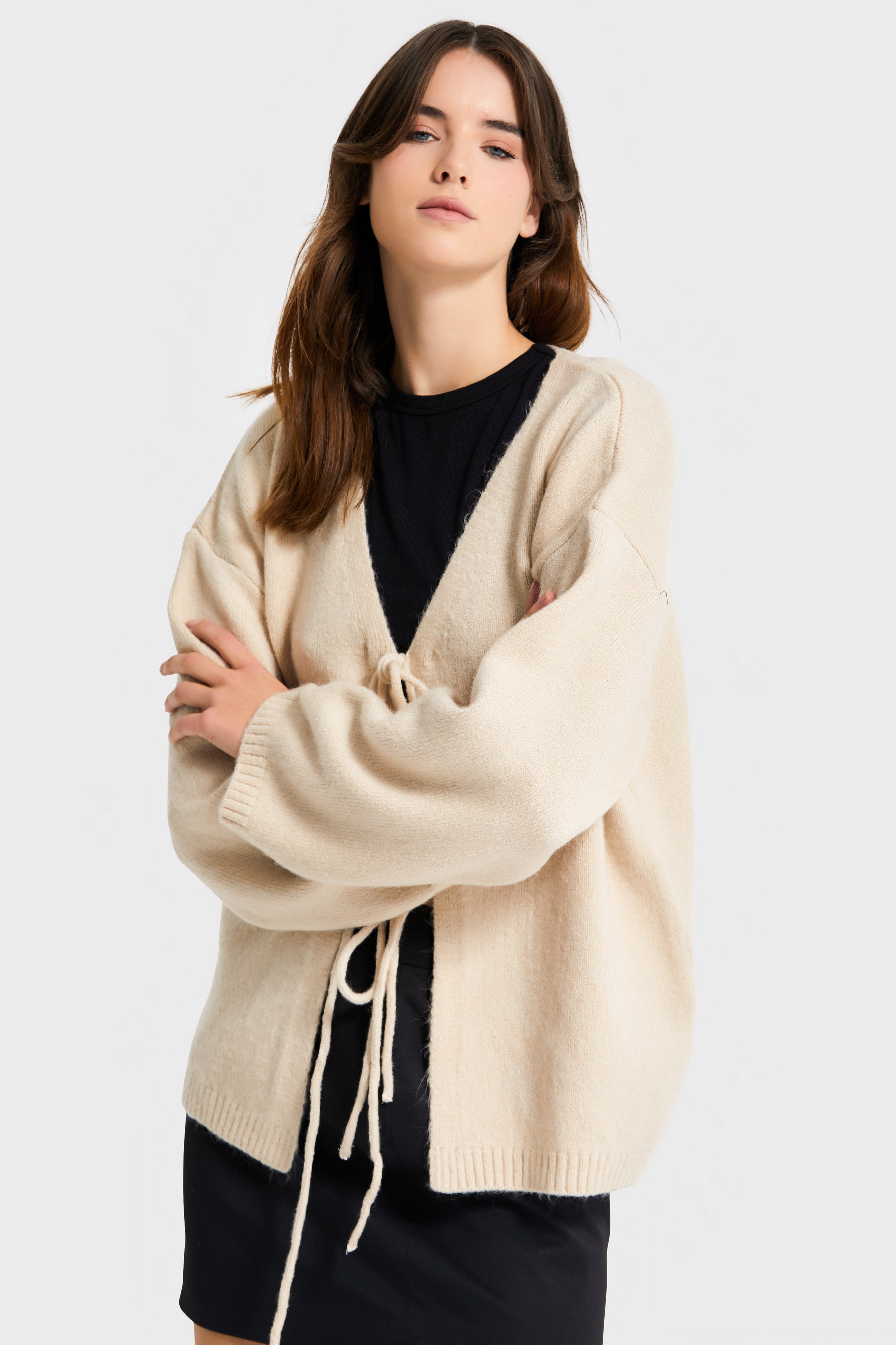 Kadın Bej Renk w5-101 Önü Bağcıklı Oversize Triko Kazak