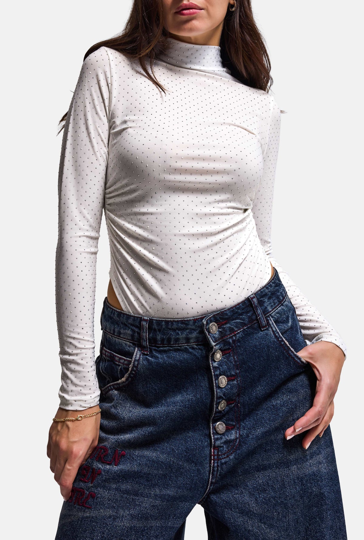 Kadın Beyaz w6-101 Çıt-çıtlı Parlak Taşlı Uzun Kol Esnek Kumaş Tasarım Body