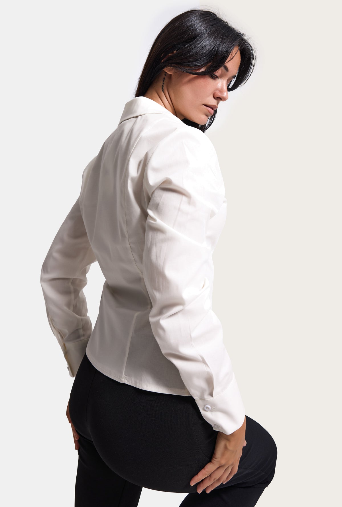 Kadın Beyaz w6-2 Slim Fit Fermuar Detaylı Gömlek