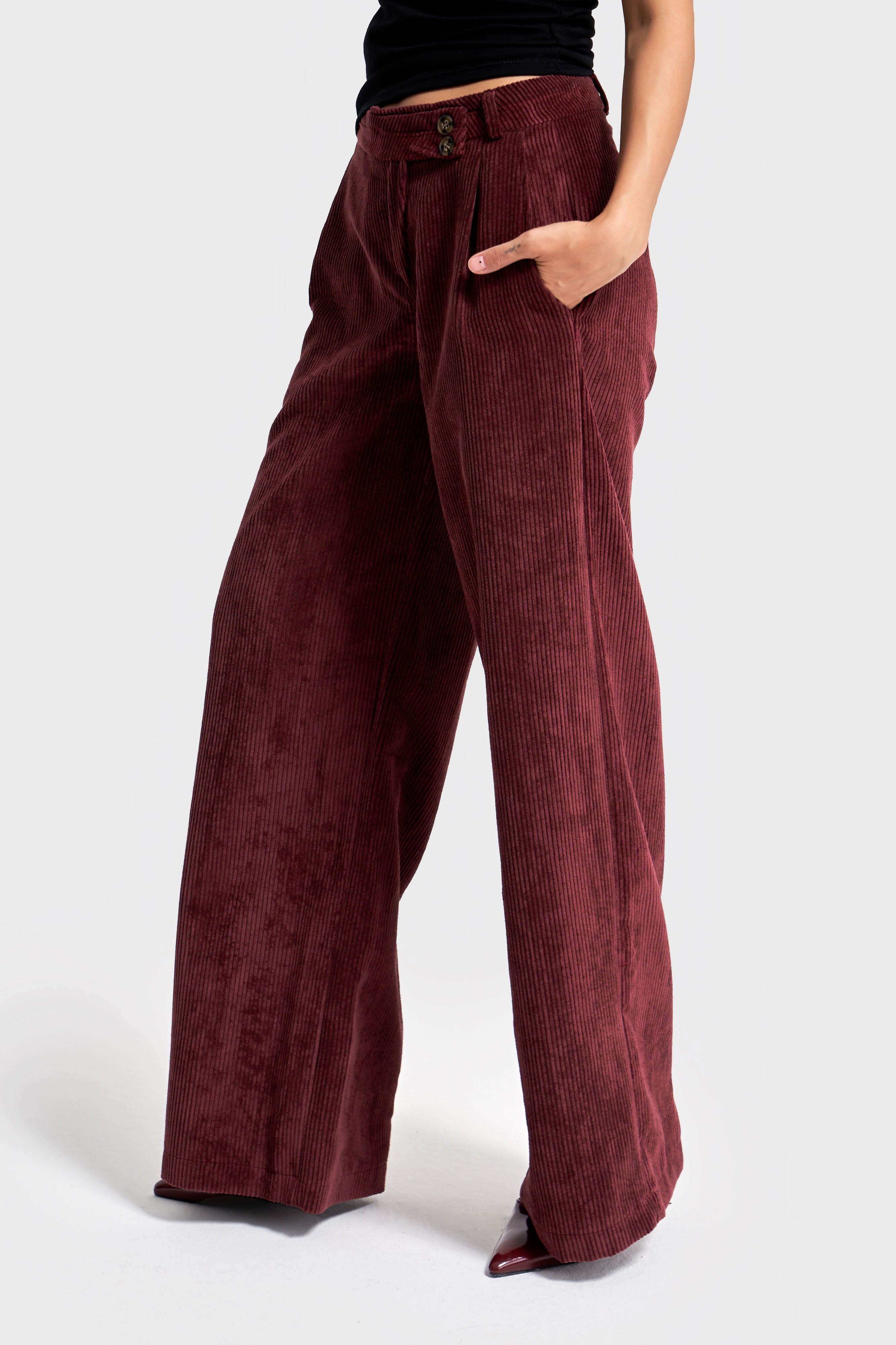 Kadın Bordo Renk w5-35 Palazzo Fit Kemer Detaylı Kalın Fitilli Velvet Kadife Kumaş Pantolon