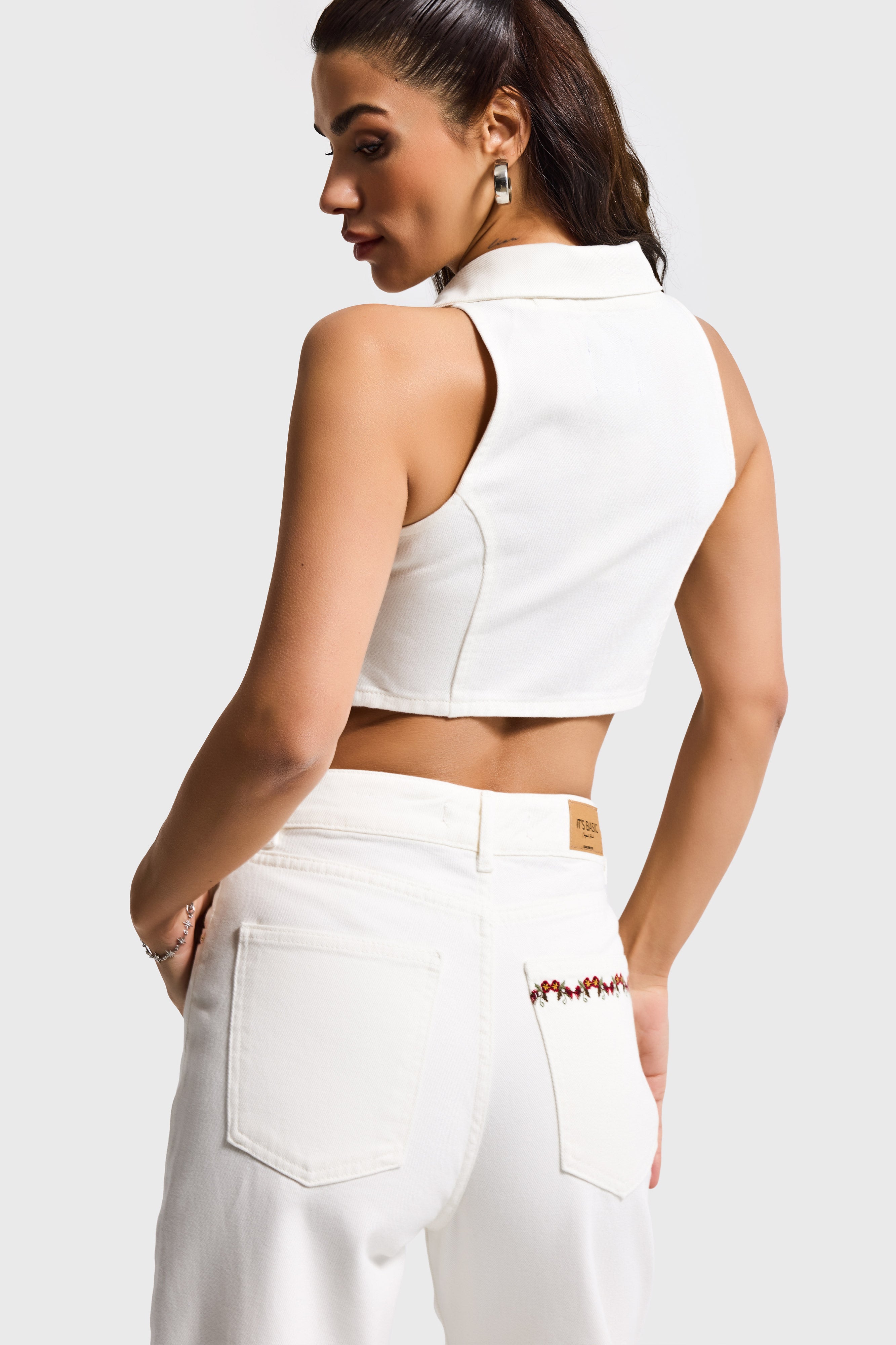 Kadın Ekru 7s6-101 Crop Fit Özel Nakışlı Düğmeli Tasarım Denim Yelek