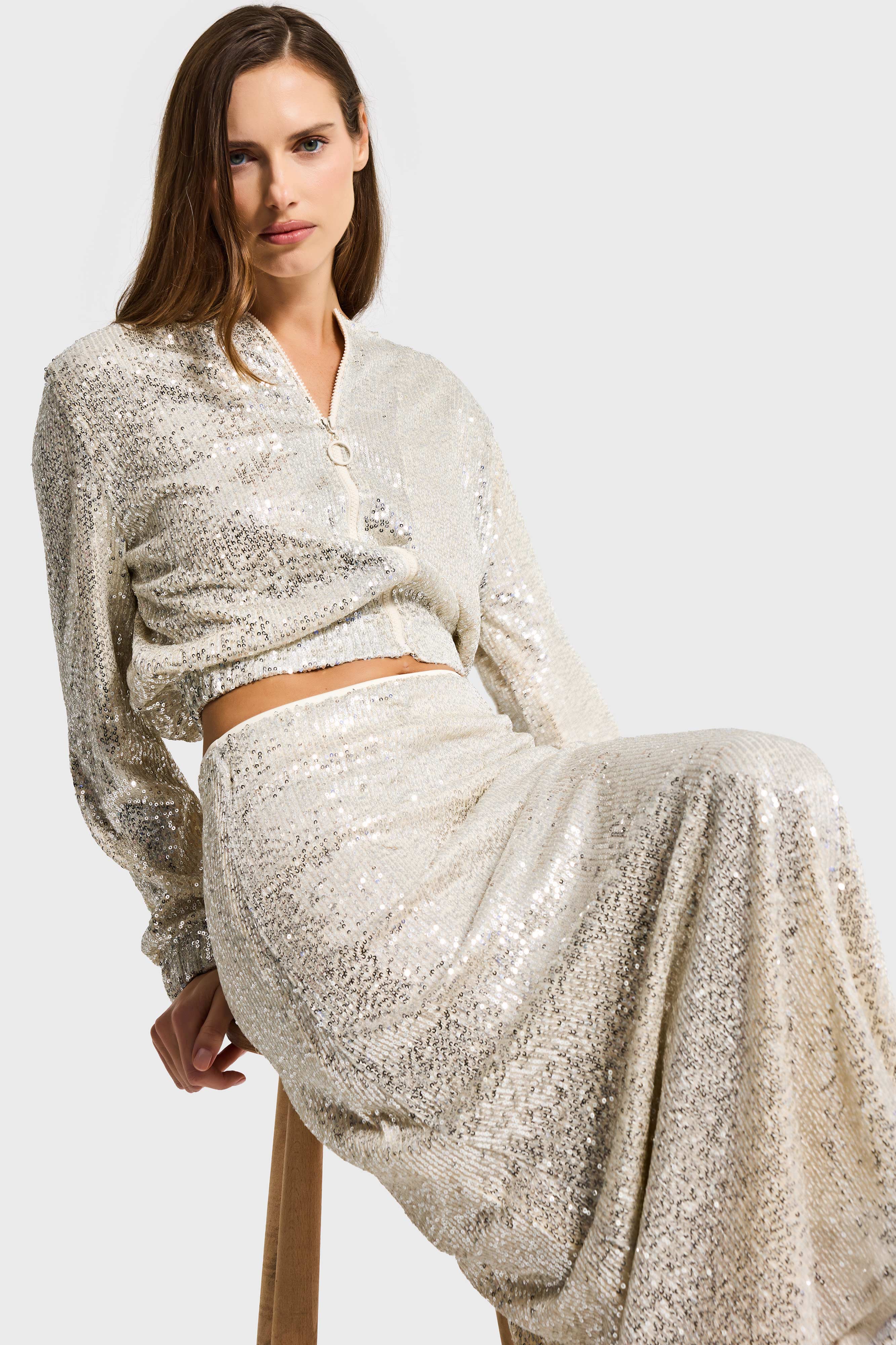 Kadın Ekru Pul Payet Detaylı Tasarım Fermuarlı Ceket