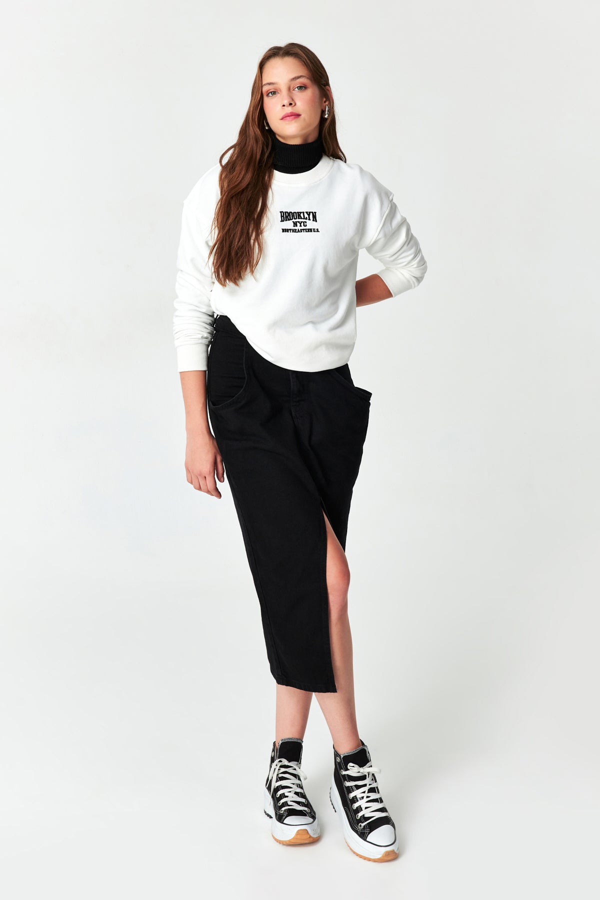 Women's Ecru Color Brooklyn Embroidered Oversize Three Thread Sweatshirt