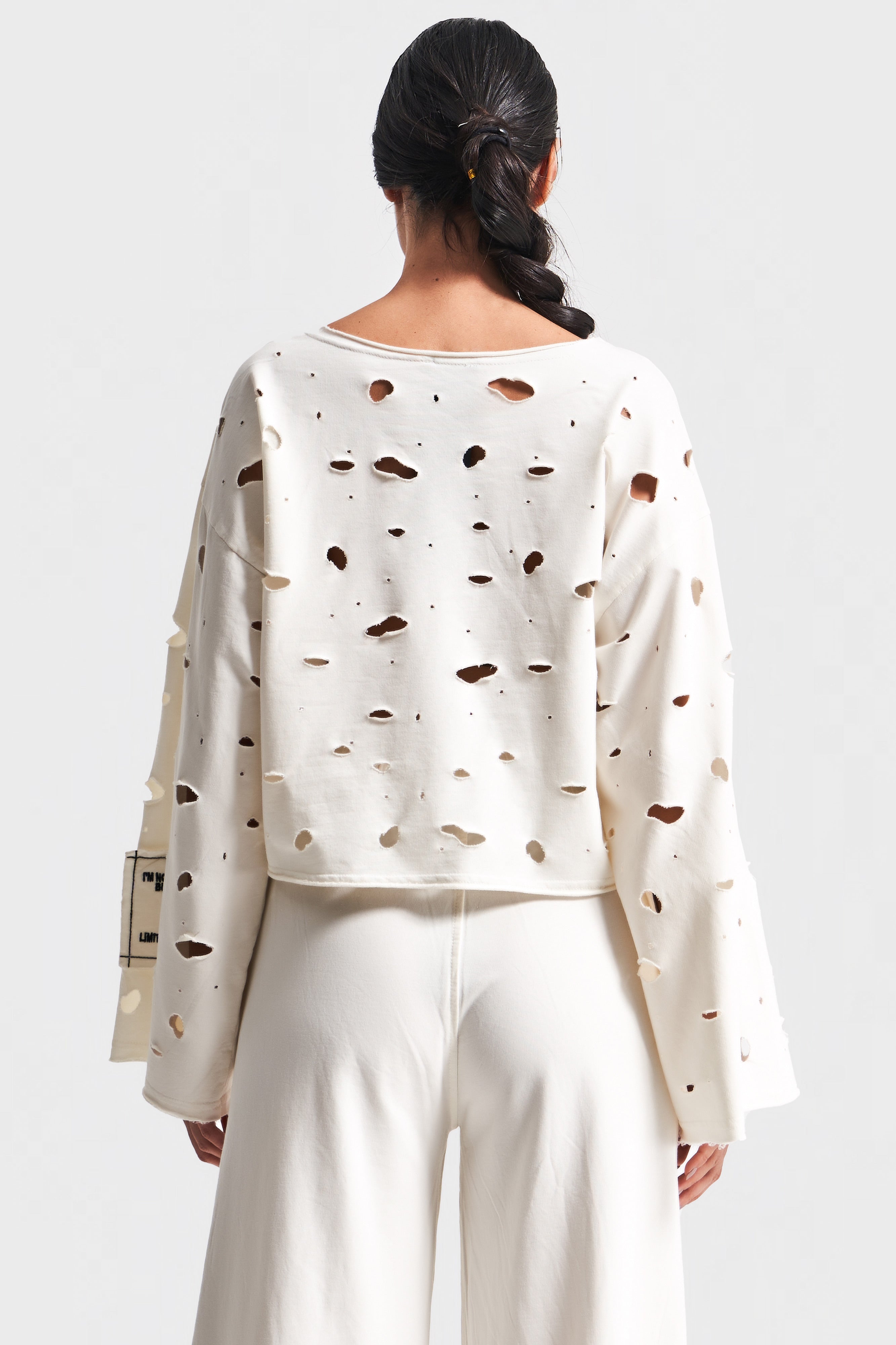 Kadın Ekru Renk Örme Kumaş Yırtık Detaylı Tasarım Sweatshirt