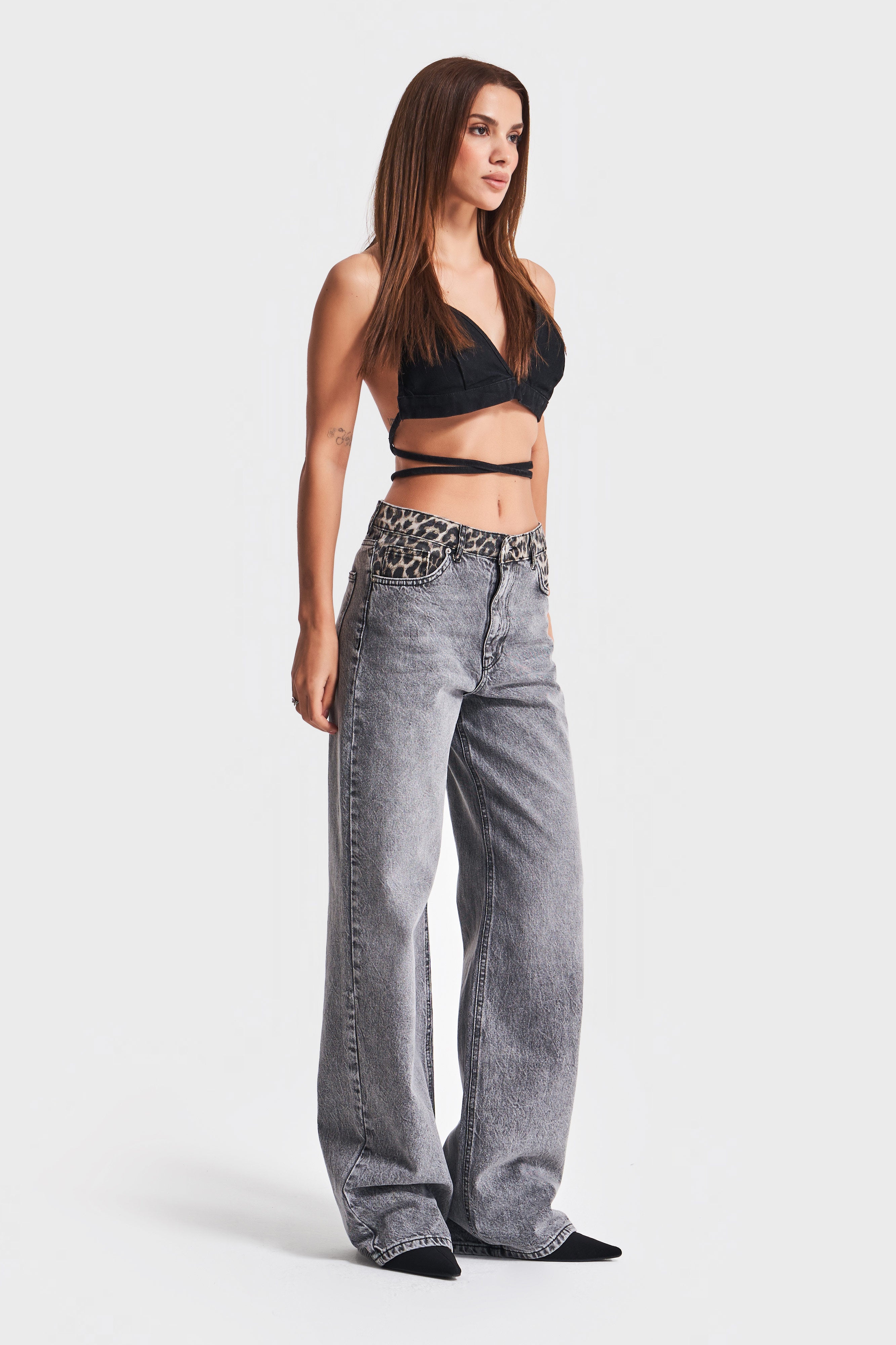 Women's Smoke Color 4S513 Loose Fit Belt Leopard Pattern Denim