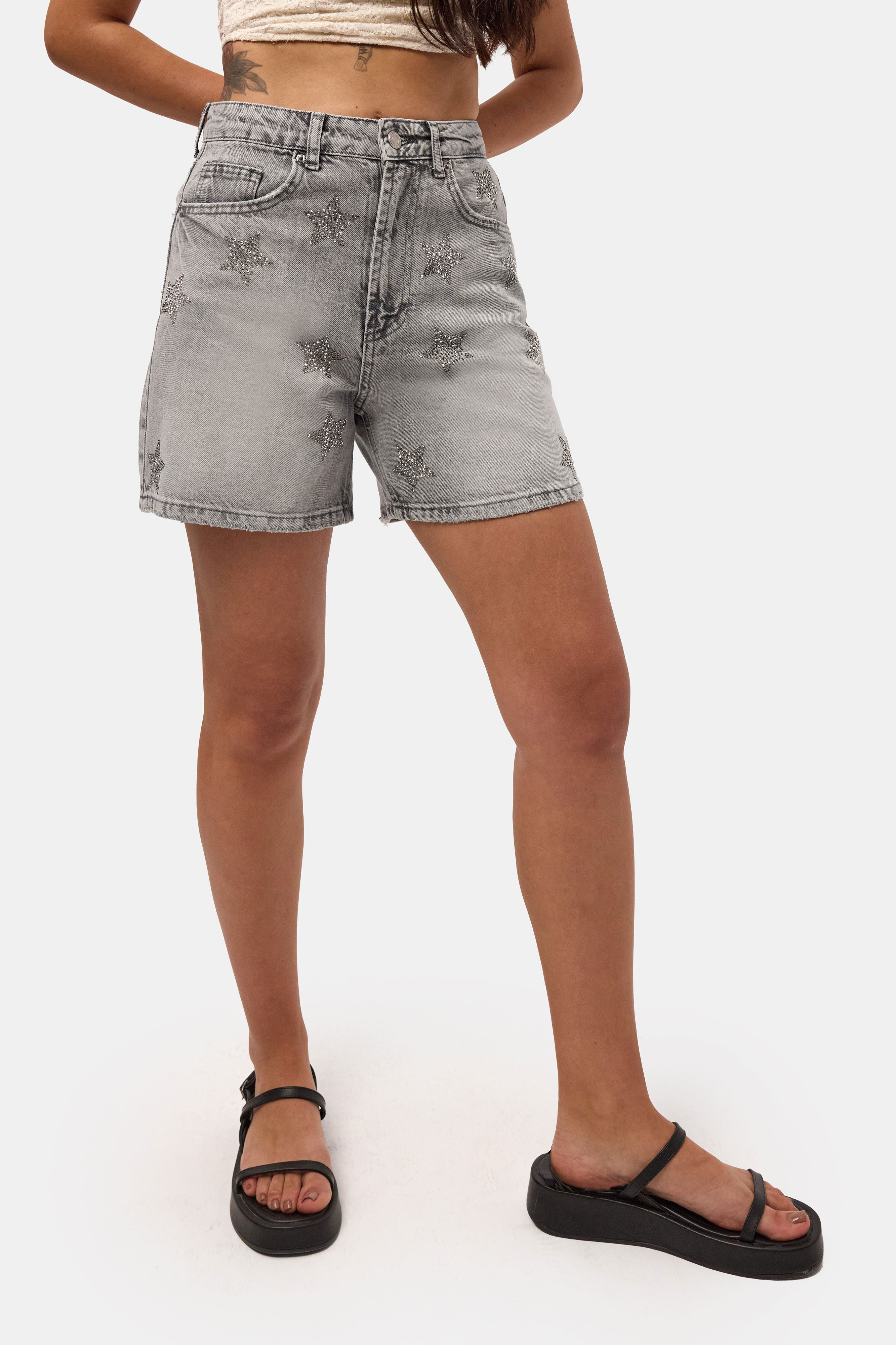 Women's Smoked T-4s6-12 Mom Relax Star Detail Design Denim Shorts