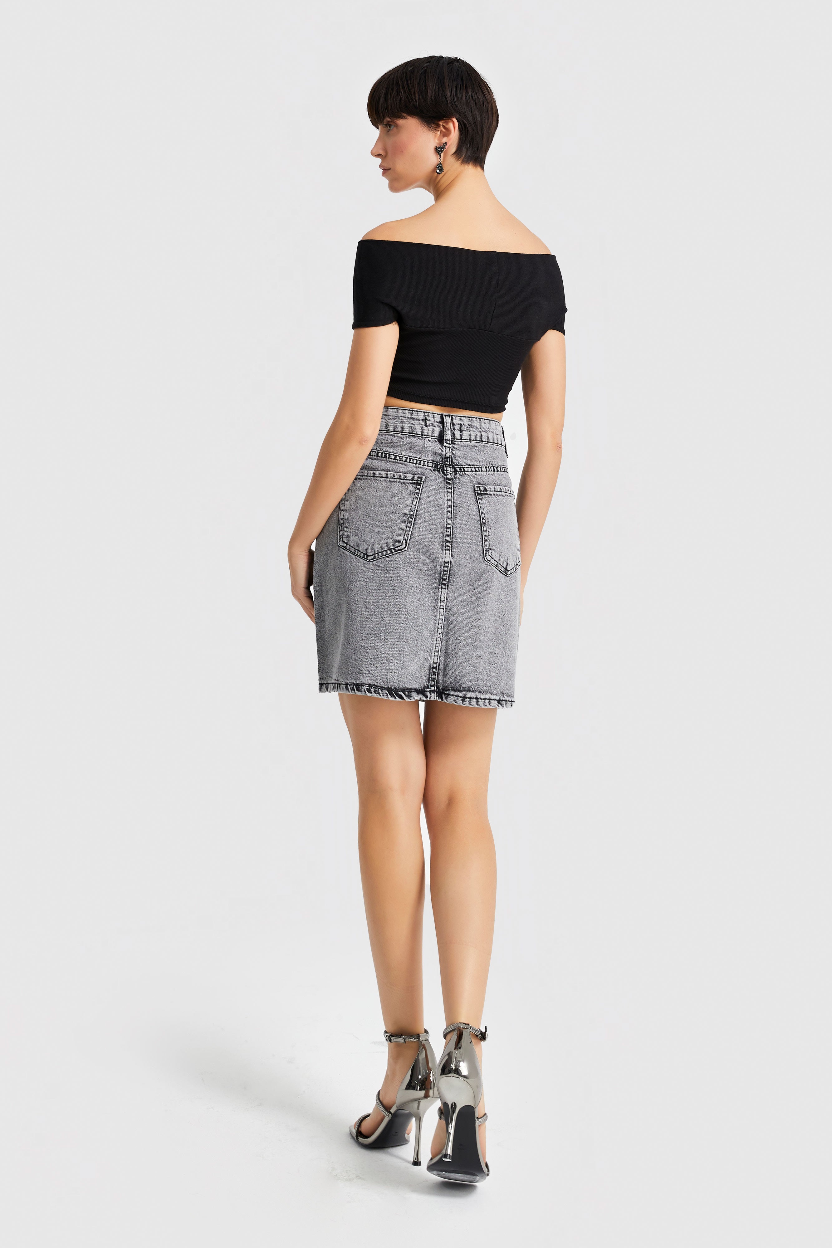 Women's Gray Smoke Color Front Shiny Stone Straight Fit Denim Skirt