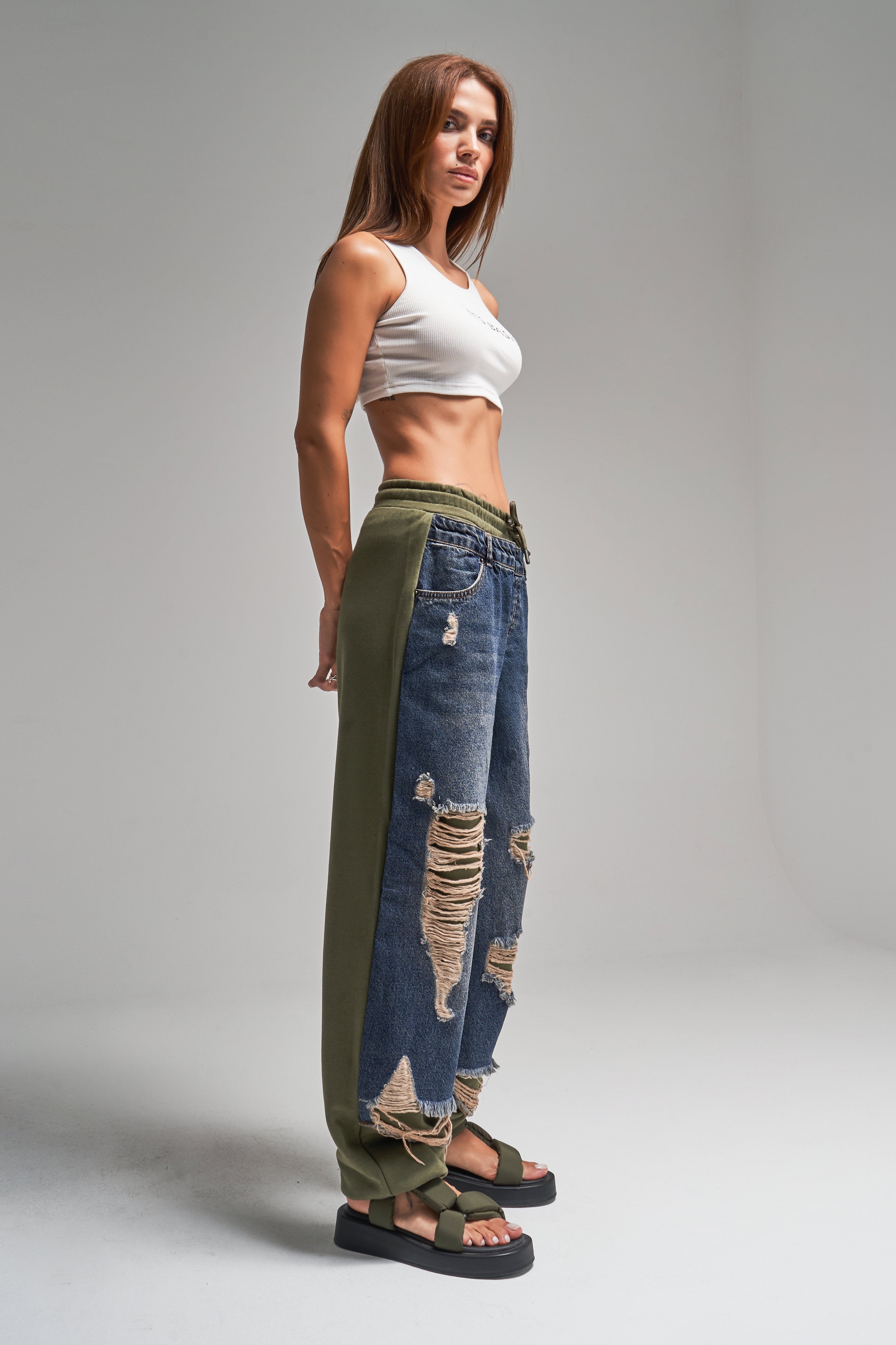 Women Khaki Color 10w48 Piece Fabric Design Jogger Denim