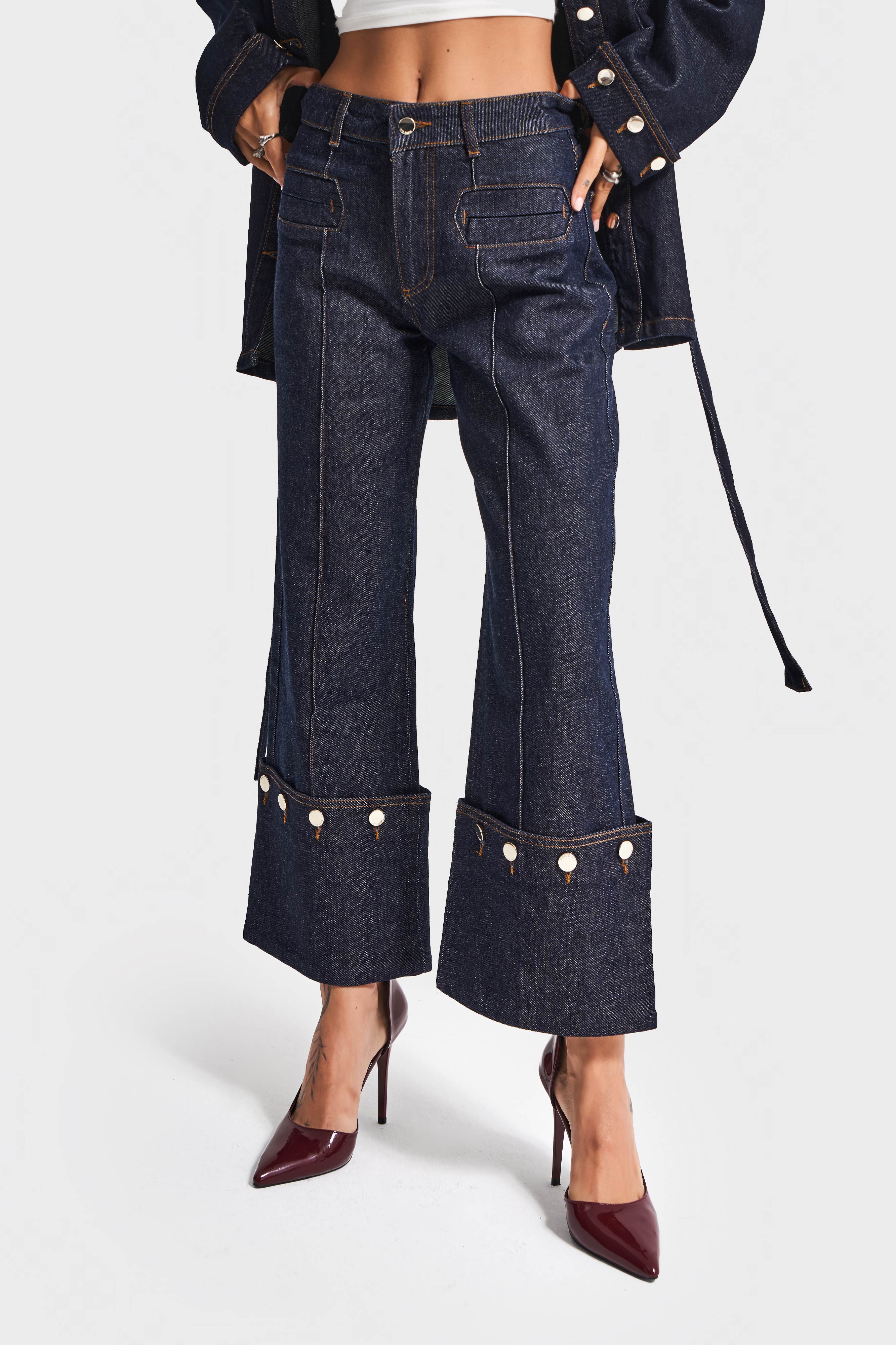 Kadın İndigo Renk 7w5-50 Crop Straight Fit Paça Detaylı Tasarım Denim Jean