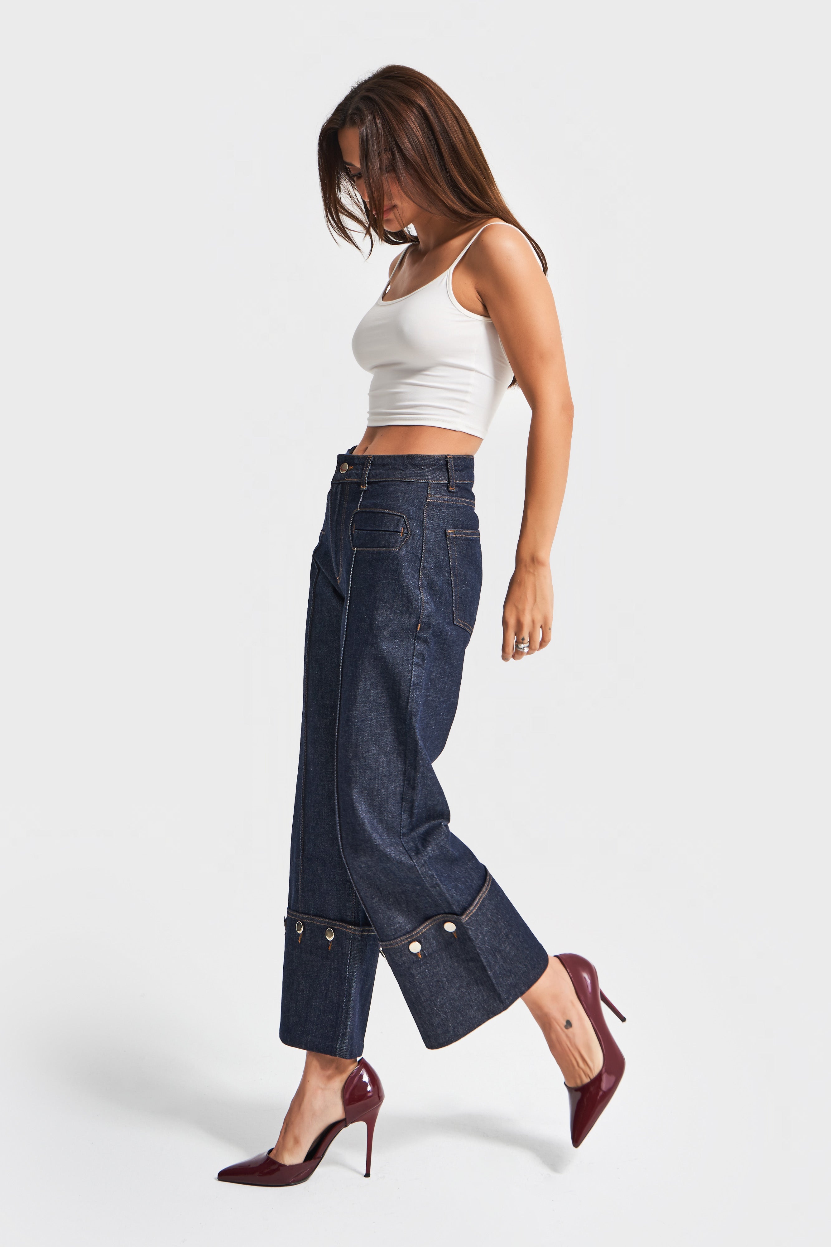 Kadın İndigo Renk 7w5-50 Crop Straight Fit Paça Detaylı Tasarım Denim Jean