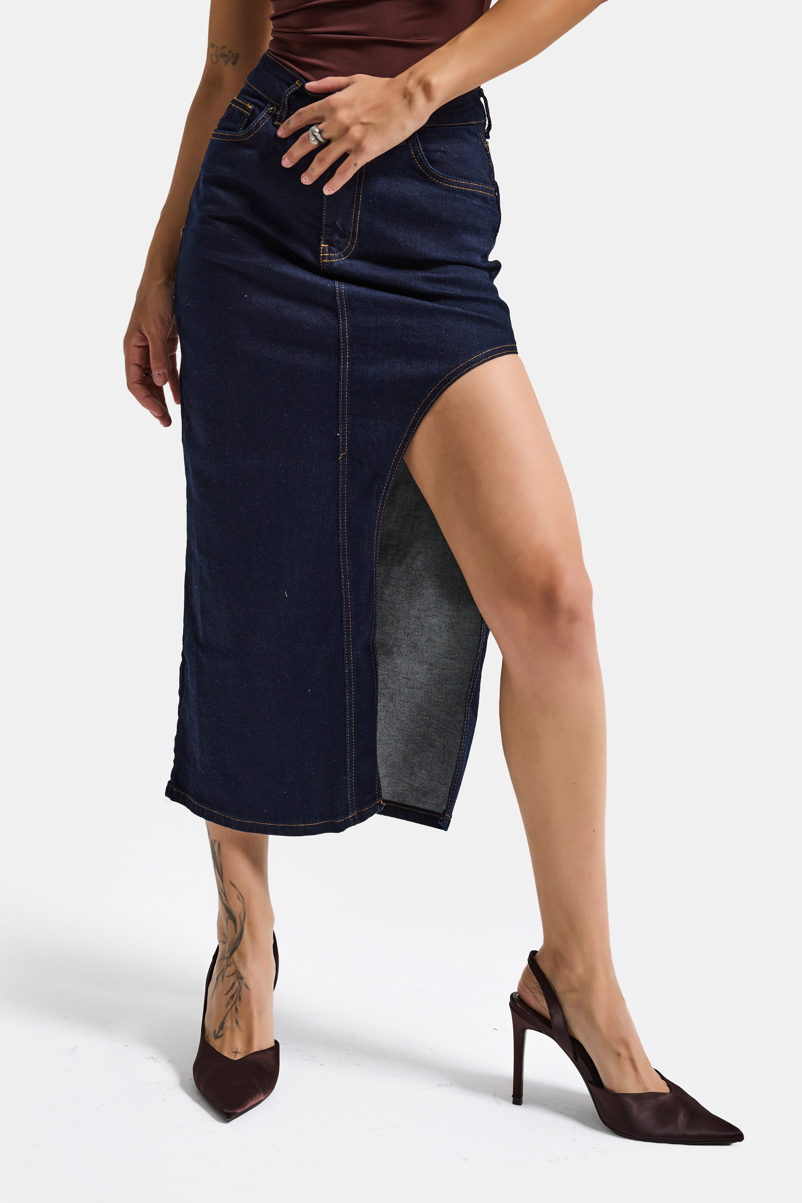 Kadın İndigo Selvedge 7s6-50 Maxi Yandan Yırtmaç Detaylı Tasarım Likralı Kumaş Denim Etek