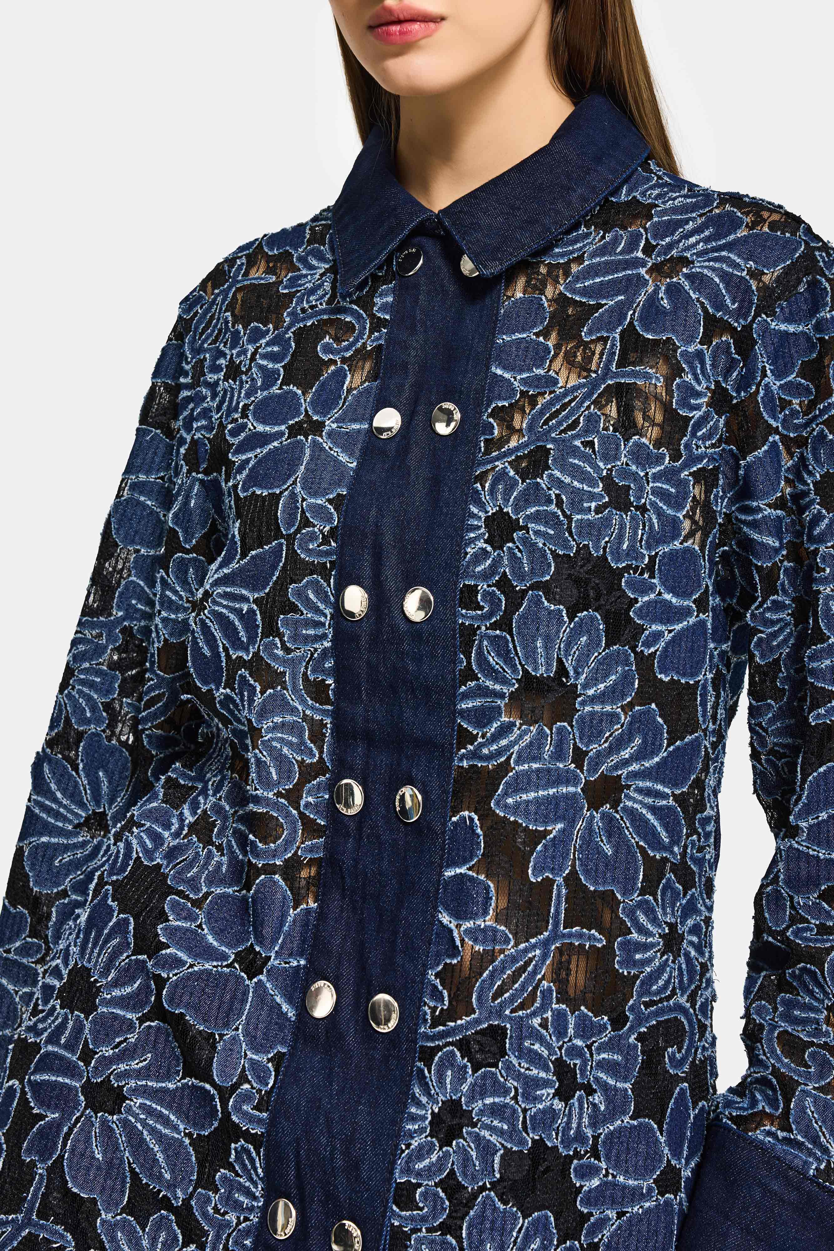 Kadın İndigo Selvedge 7s6-50 Oversize Dantel Nakış Çiçek Detaylı Özel Tasarım Denim Ceket