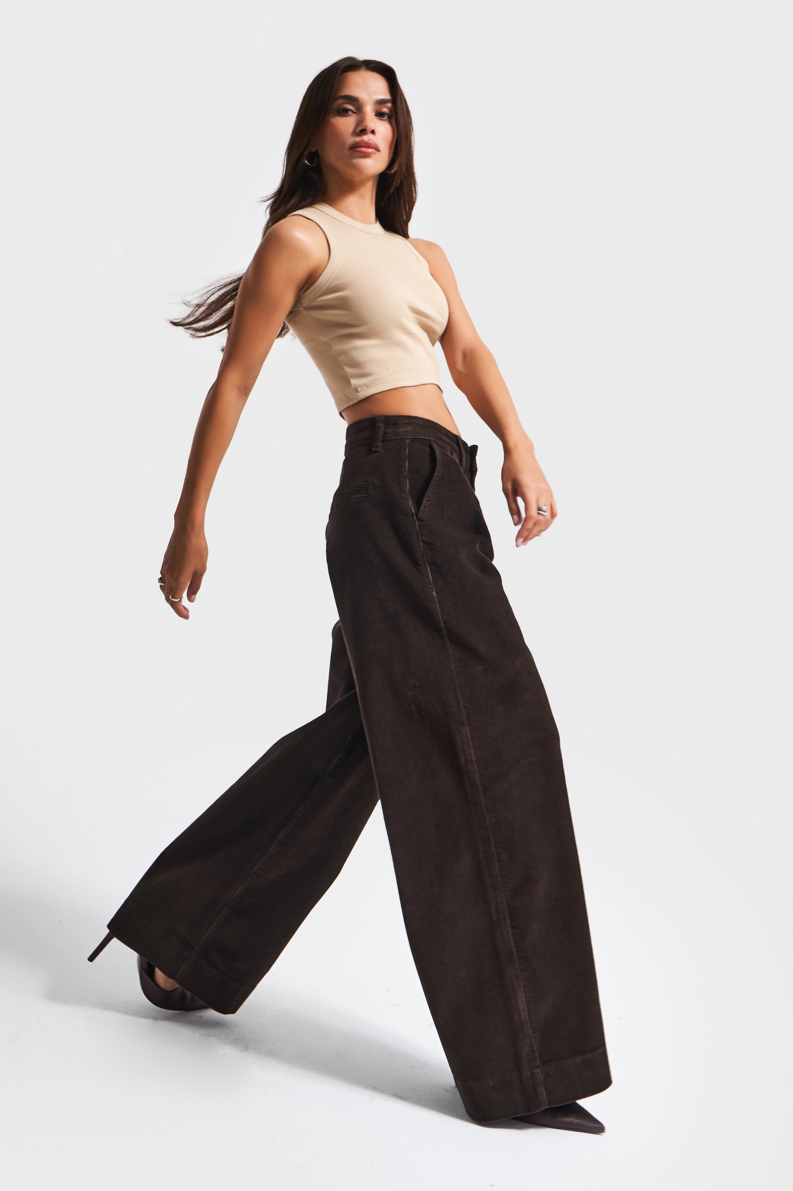 Kadın Kahverengi 26w5-136 Midrise Wide Leg Fit Fitilli Velvet Kadife Kumaş Pantolon