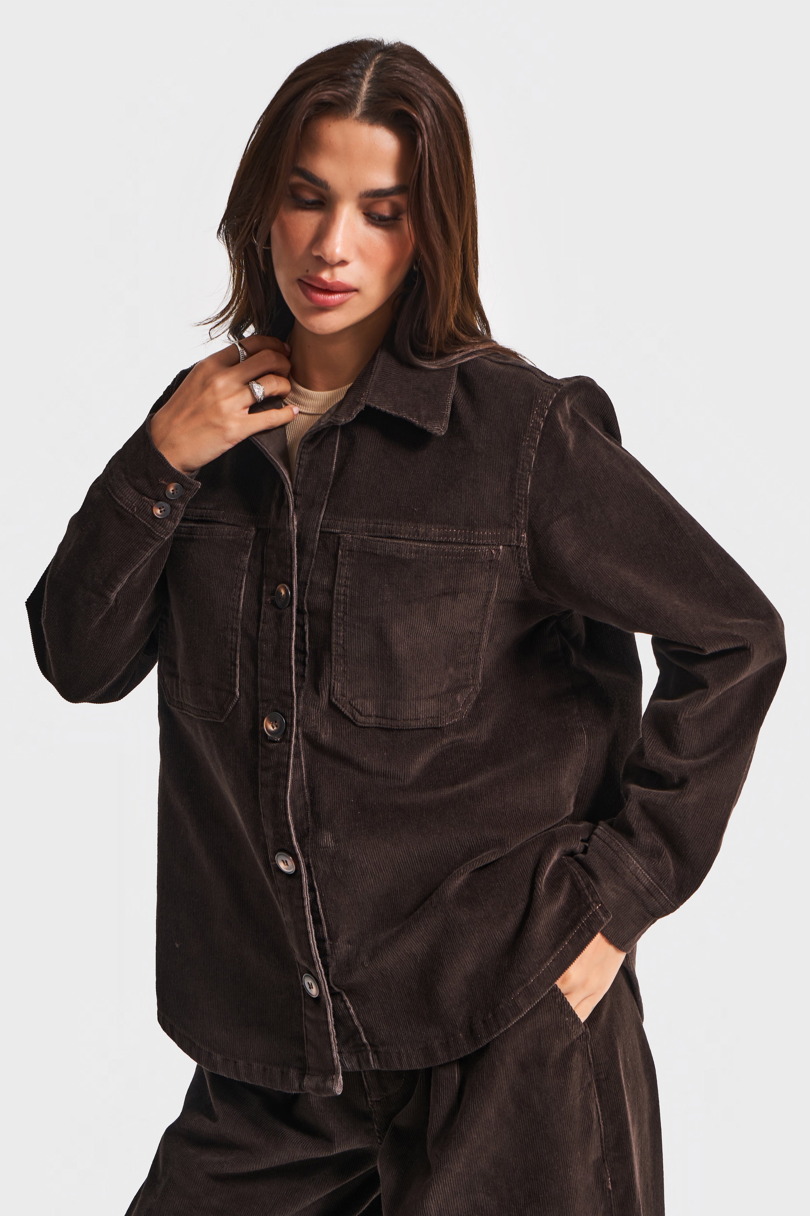 Kadın Kahverengi 26w5-136 Oversize Fitilli Velvet Kadife Kumaş Önü Düğmeli Ceket