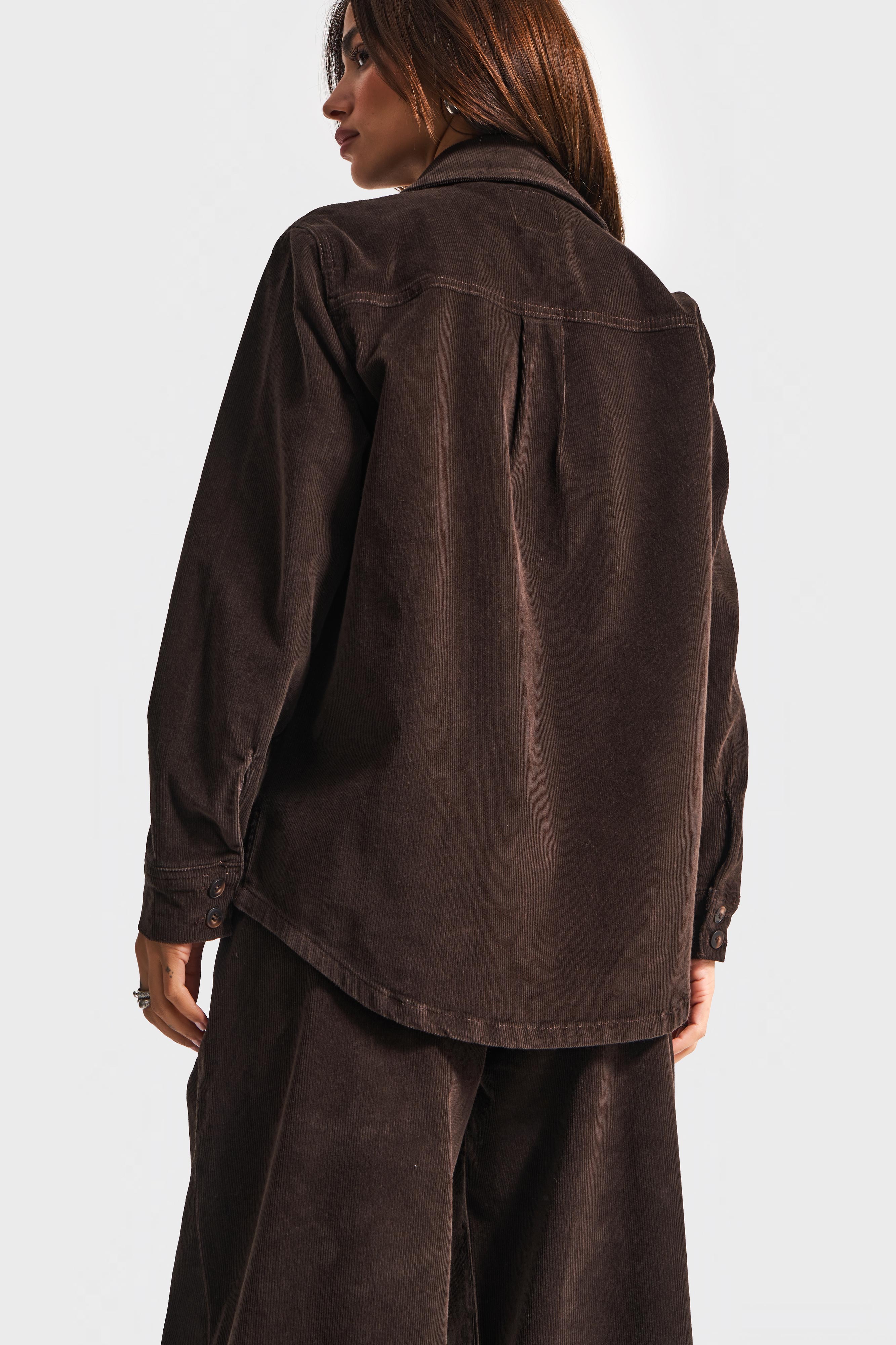 Kadın Kahverengi 26w5-136 Oversize Fitilli Velvet Kadife Kumaş Önü Düğmeli Ceket