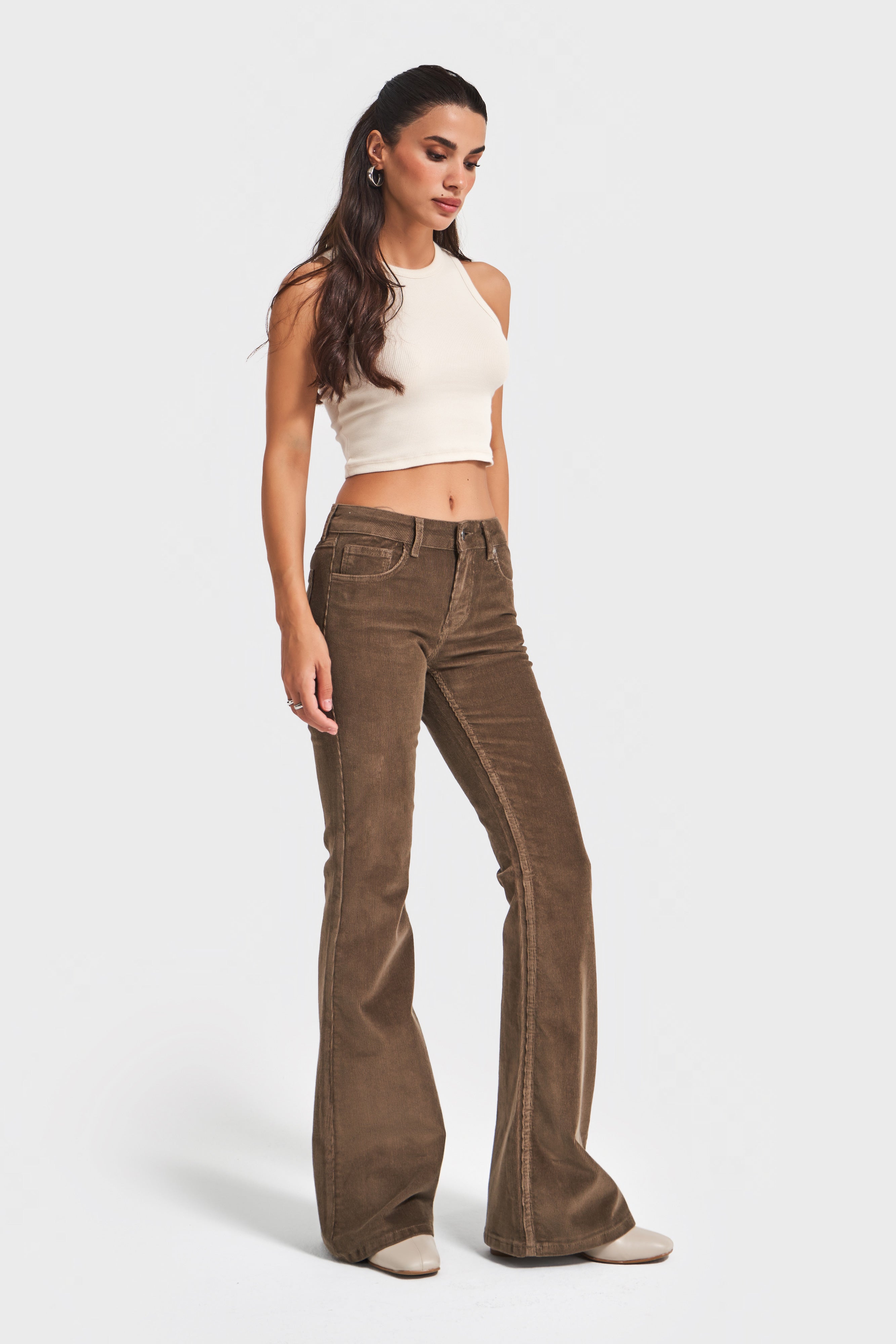 Kadın Kahverengi 26w5-82 Low Waist Flare Fit İnce Fitilli Velvet Kadife Kumaş Pantolon