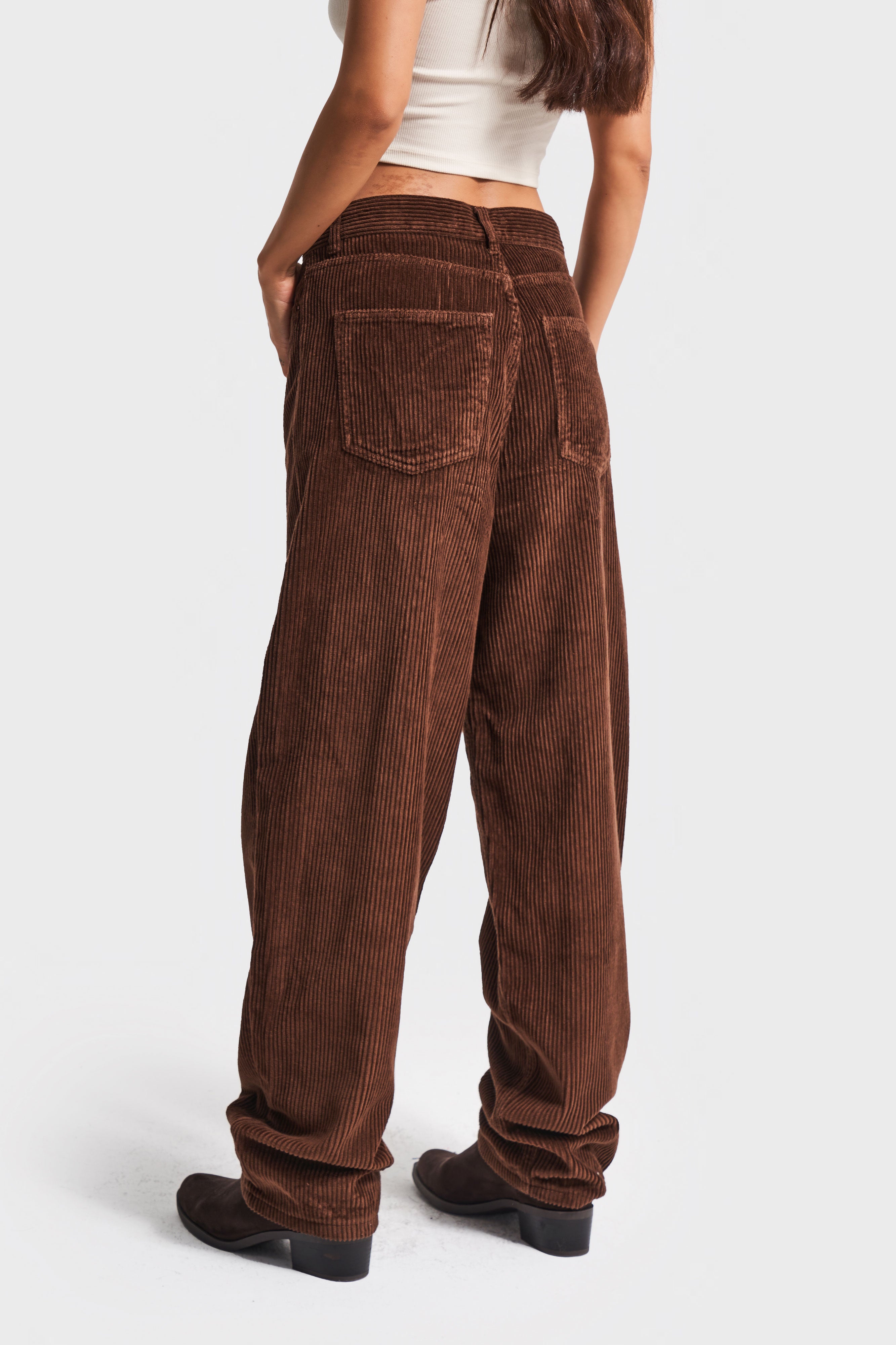 Kadın Kahverengi Cindy 26w5-42 Skater Fit Kalın Fitilli Kadife Velvet Kumaş İç Boy 80cm Pantolon