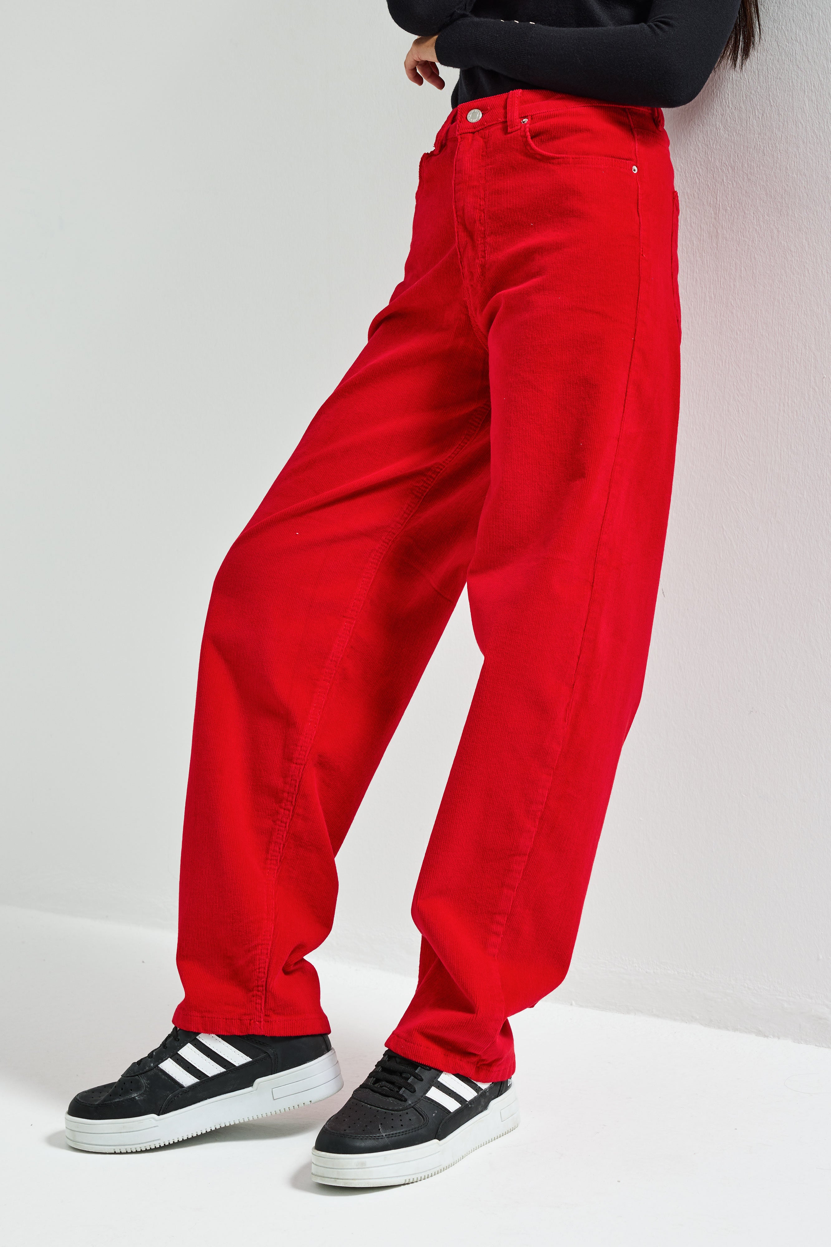 Kadın Kırmızı 26w5-19 Skater Fit Velvet Kadife Kumaş Pantolon