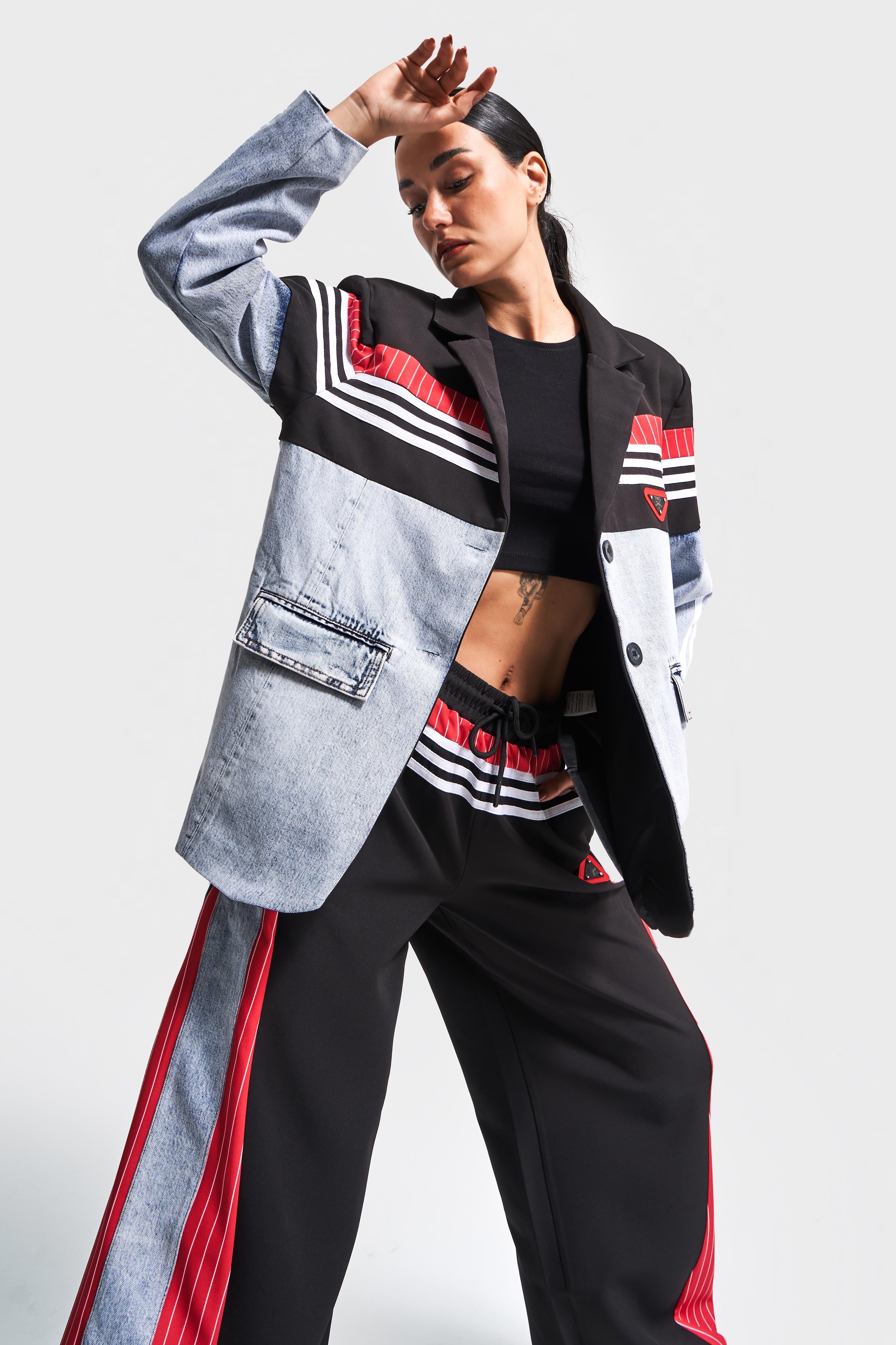 Kadın Kırmızı Kot Rengi Kumaş Denim Parçalı Şerit Detaylı Tasarım Oversize Denim Ceket