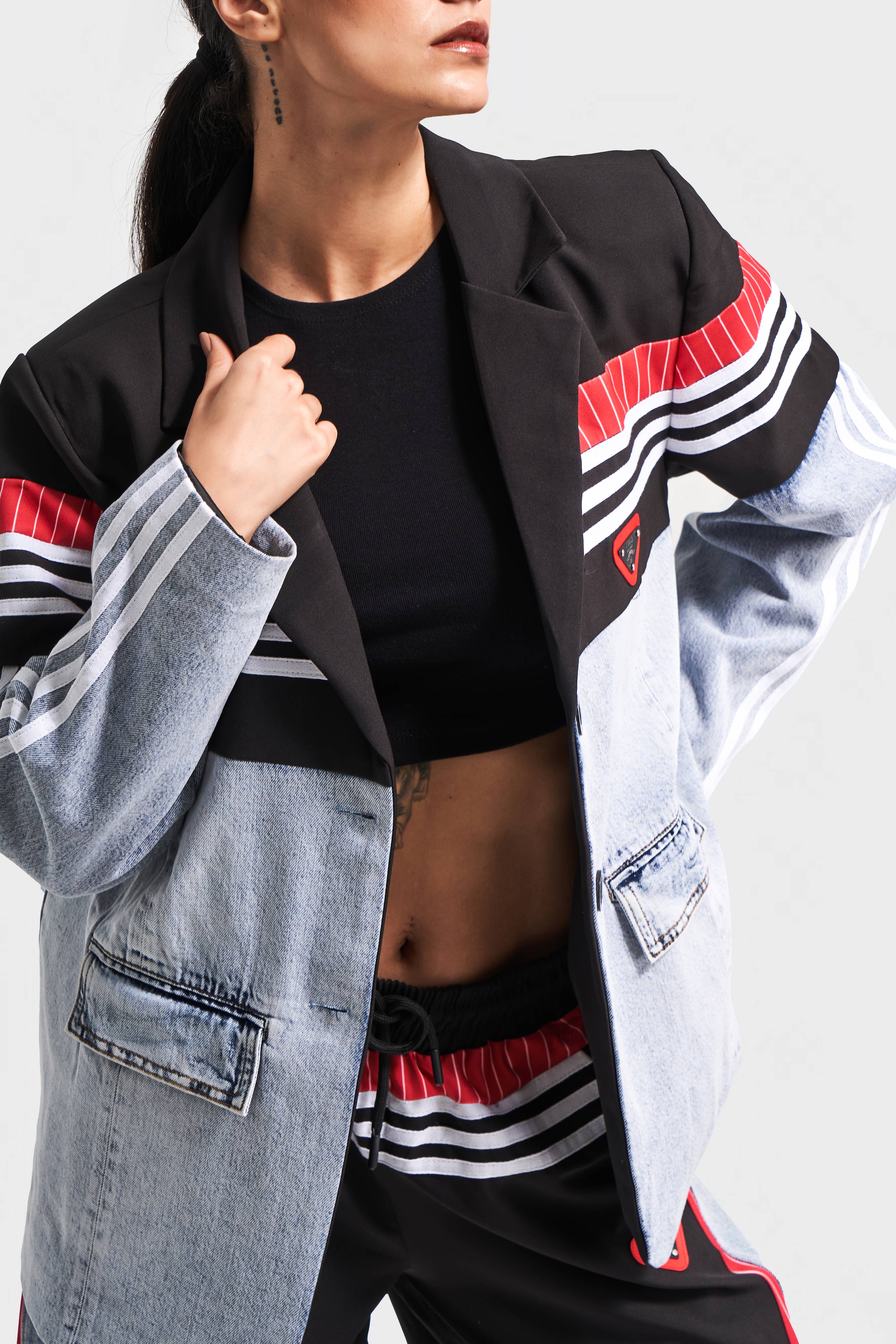 Kadın Kırmızı Kot Rengi Kumaş Denim Parçalı Şerit Detaylı Tasarım Oversize Denim Ceket