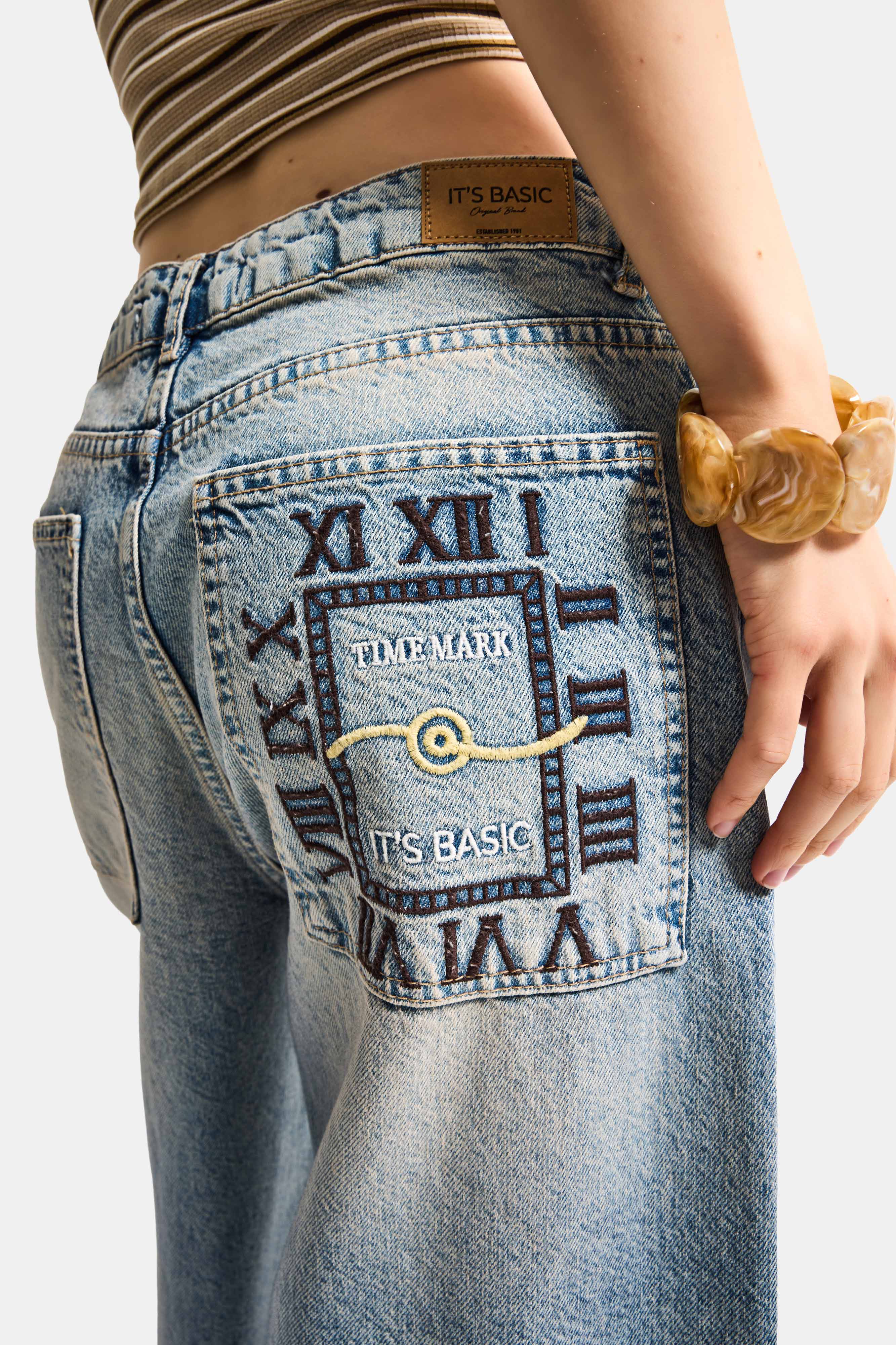 Kadın Kot Rengi 12s6-32 Süper Baggy Fit Yırtık ve Nakış Detaylı Özel Tasarım Denim Jean