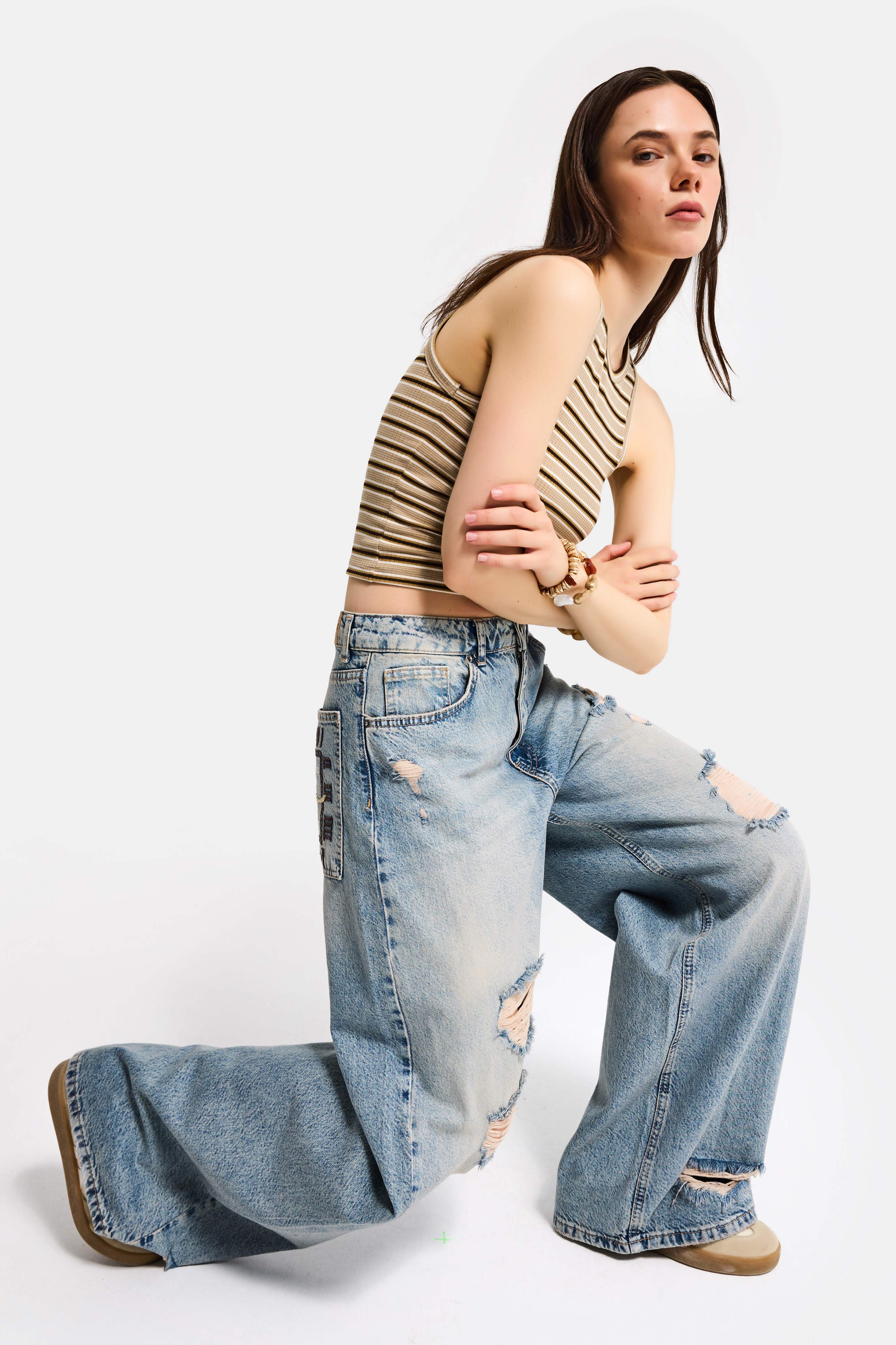 Kadın Kot Rengi 12s6-32 Süper Baggy Fit Yırtık ve Nakış Detaylı Özel Tasarım Denim Jean