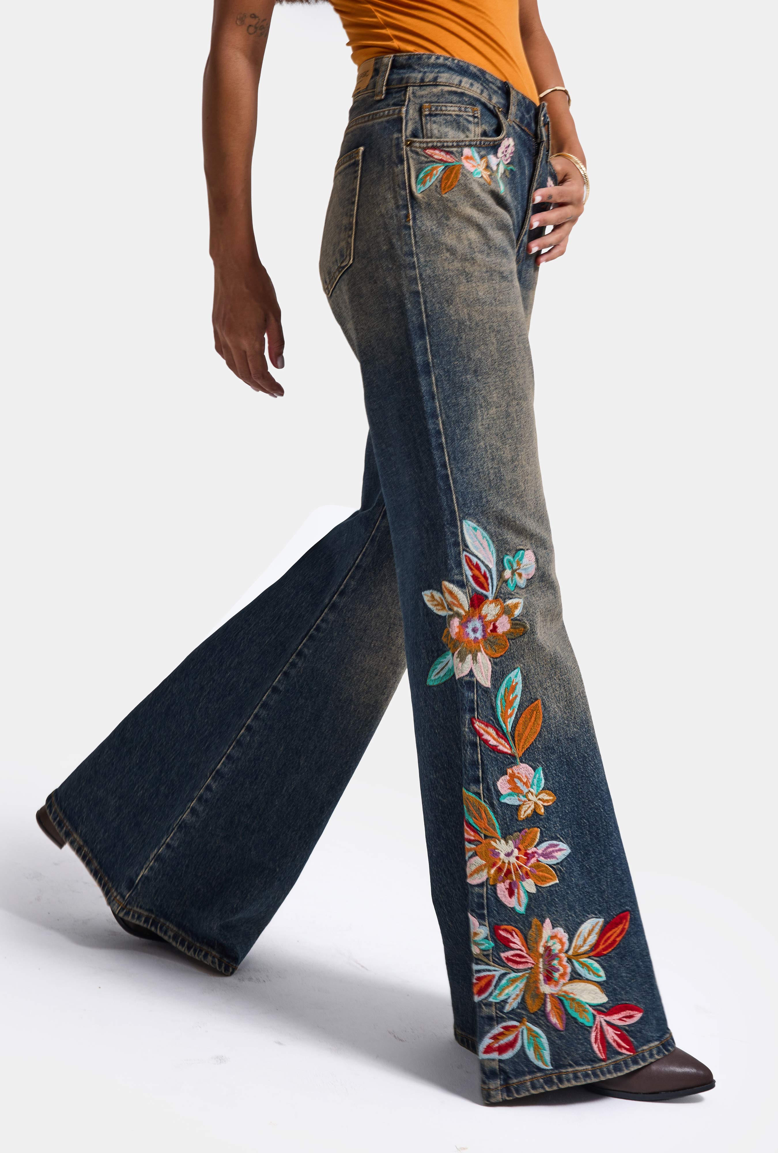 Kadın Kot Rengi 2w6-8 Flare Fit Nakış Detaylı Komfort Kumaş Özel Tasarım Denim Jean
