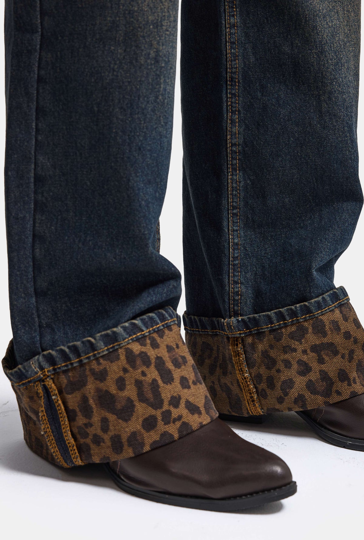 Kadın Kot Rengi 2w6-8 Straight Turn Up Paça Leopar Detaylı Tasarım Denim Jean